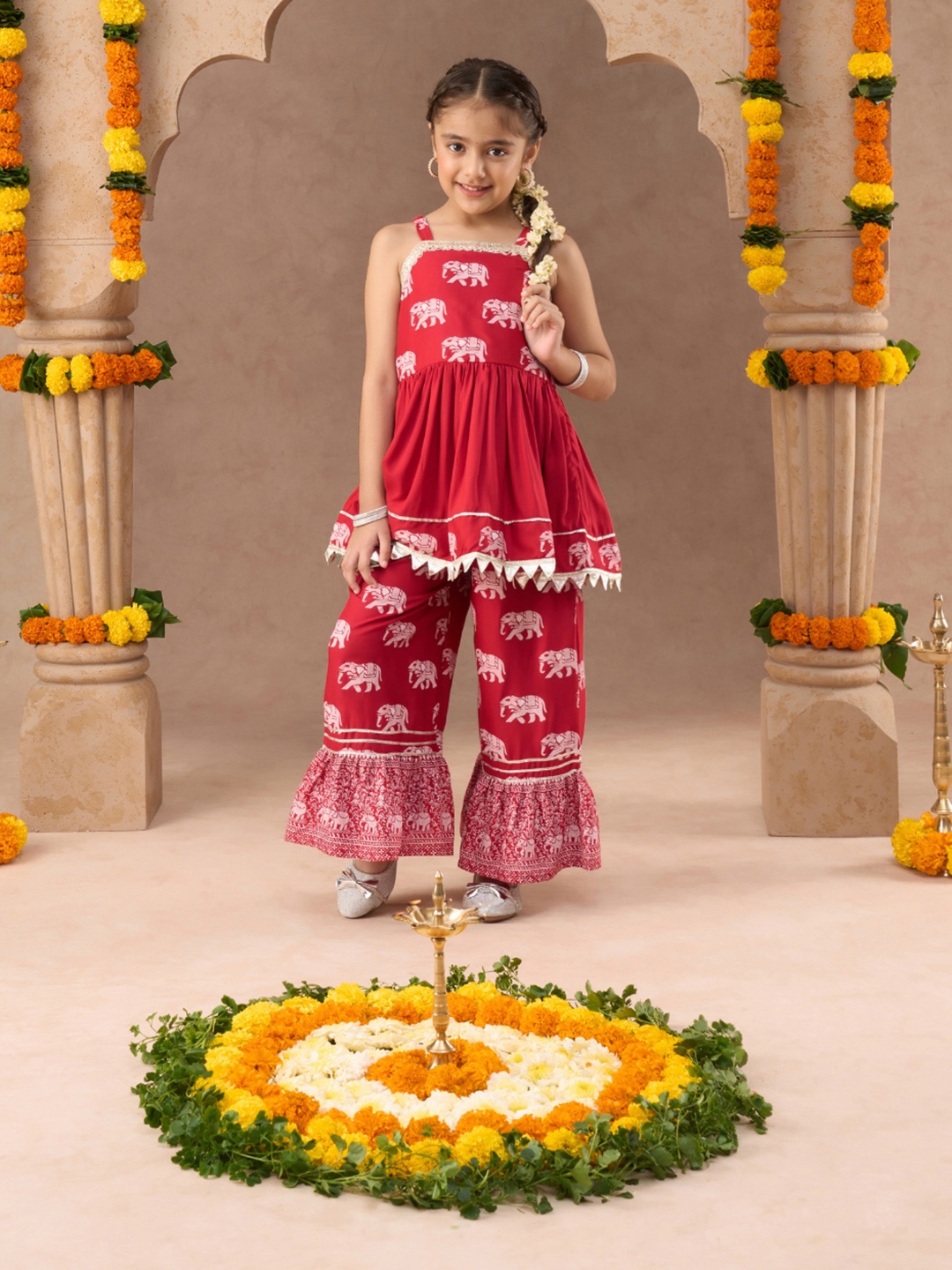 LIL DRAMA Girls Ethnic Motifs Printed Shoulder Straps A-Line Pleated Gotta Patti Kurta Set, Red
LIL DRAMA Girls Ethnic Motifs Printed Shoulder Straps A-Line Pleated Gotta Patti Kurta Set, Red