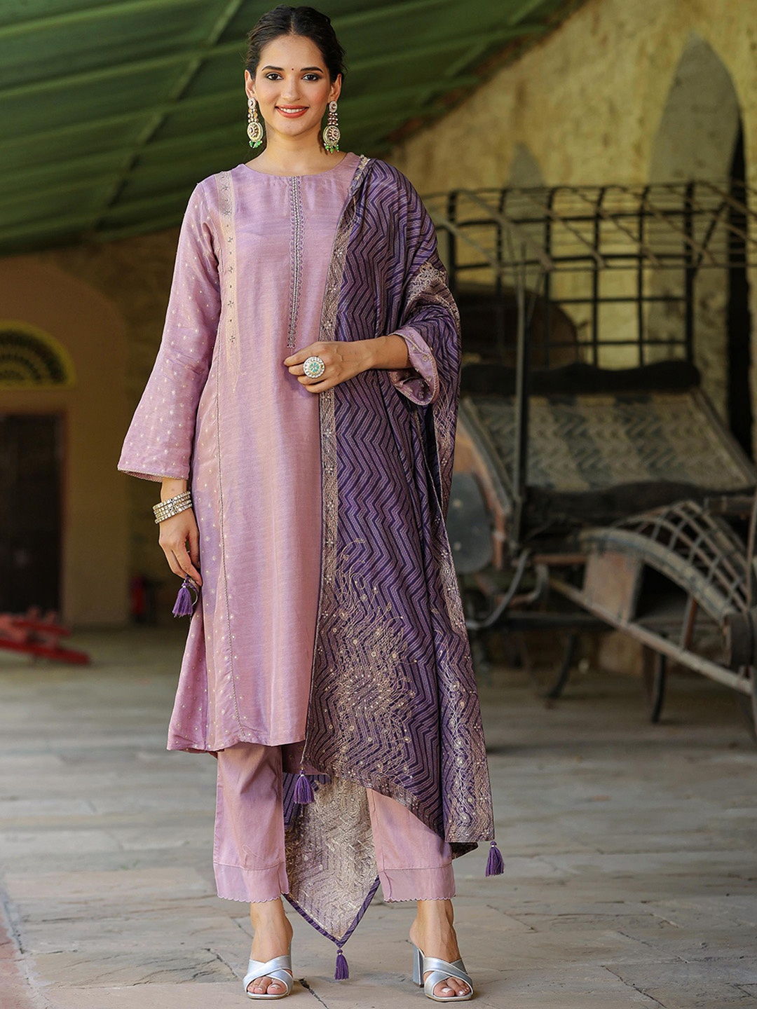 SCAKHI Floral Woven Design Pure Silk Beads & Stones Kurta With Trousers & Dupatta, Lavender
SCAKHI Floral Woven Design Pure Silk Beads & Stones Kurta With Trousers & Dupatta, Lavender