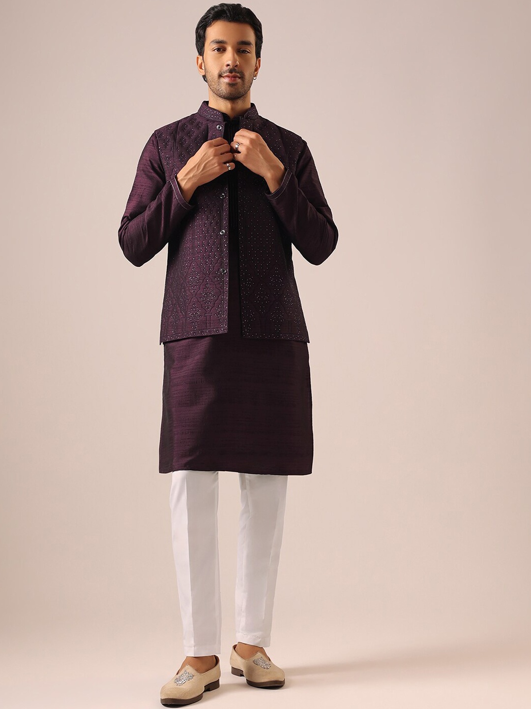 KALKI Fashion Mandarin Collar Long Sleeve Regular Kurta With Trousers & Nehru jacket, Purple
KALKI Fashion Mandarin Collar Long Sleeve Regular Kurta With Trousers & Nehru jacket, Purple