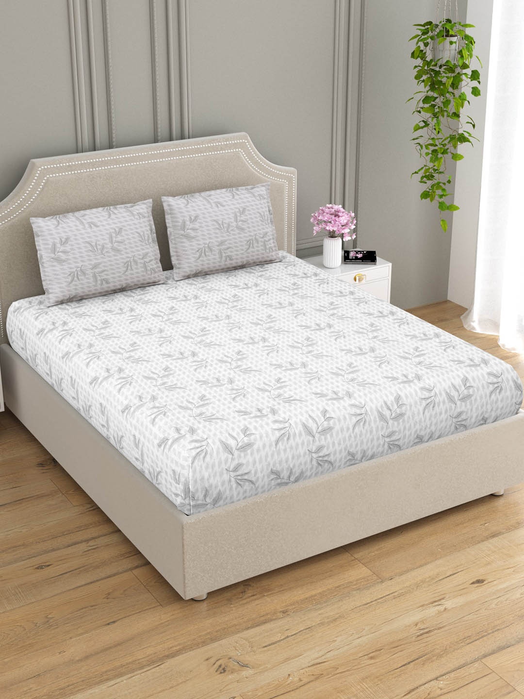 EverHOME Harmony White & Grey Floral Cotton 210 TC King Bedsheet with 2 Pillow Covers
EverHOME Harmony White & Grey Floral Cotton 210 TC King Bedsheet with 2 Pillow Covers