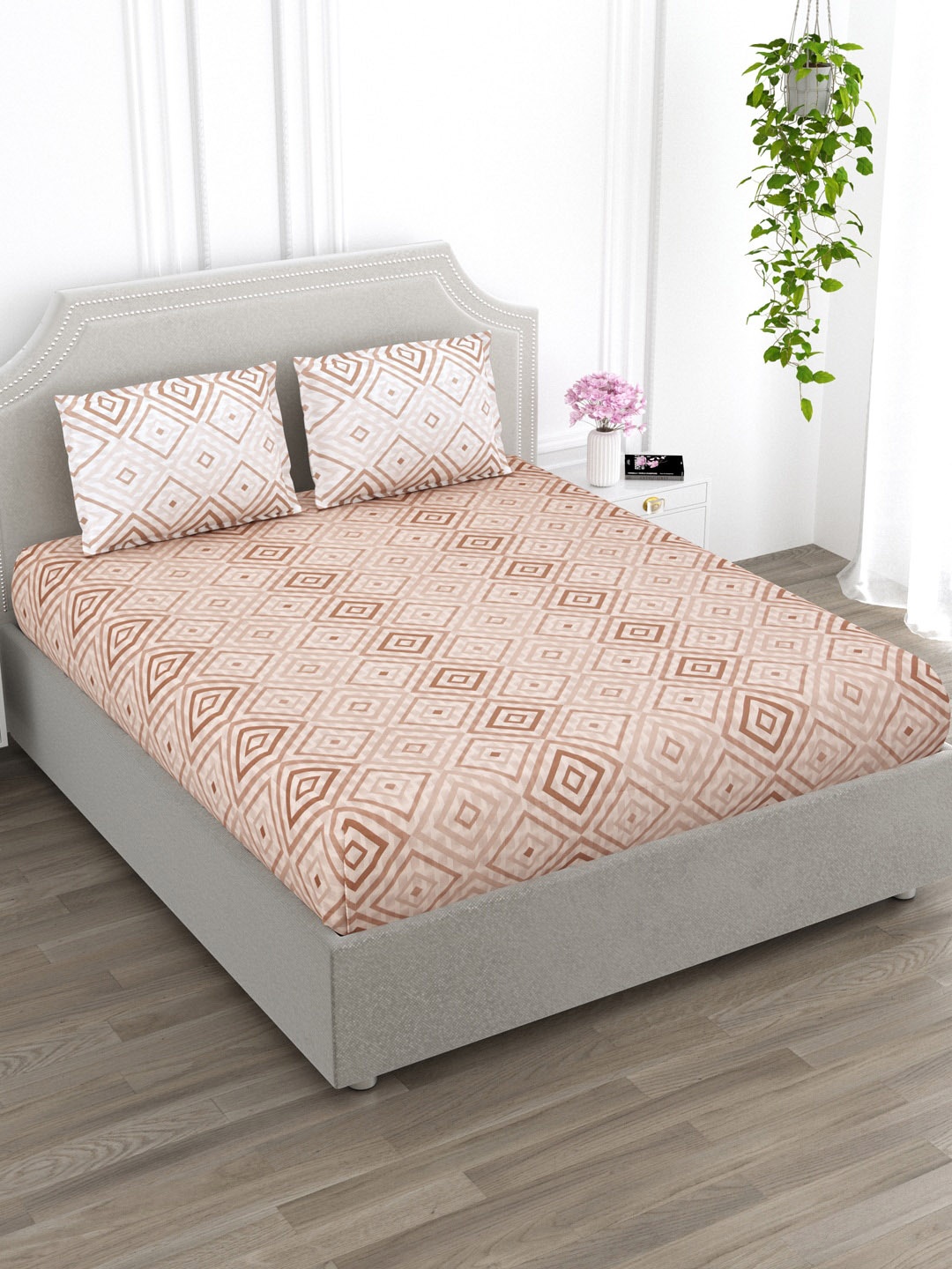 EverHOME Harmony Brown & Beige Geometric Cotton 210 TC King Bedsheet with 2 Pillow Covers
EverHOME Harmony Brown & Beige Geometric Cotton 210 TC King Bedsheet with 2 Pillow Covers