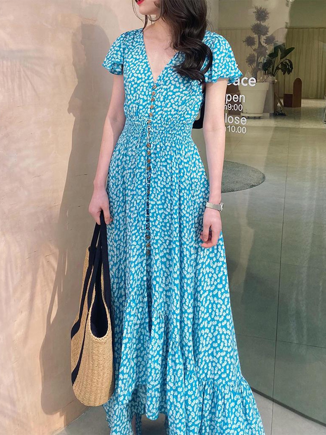 Lyla Floral Printed V-Neck Flutter Sleeves Gathered Detailed Cotton Maxi Dress, Blue
Lyla Floral Printed V-Neck Flutter Sleeves Gathered Detailed Cotton Maxi Dress, Blue