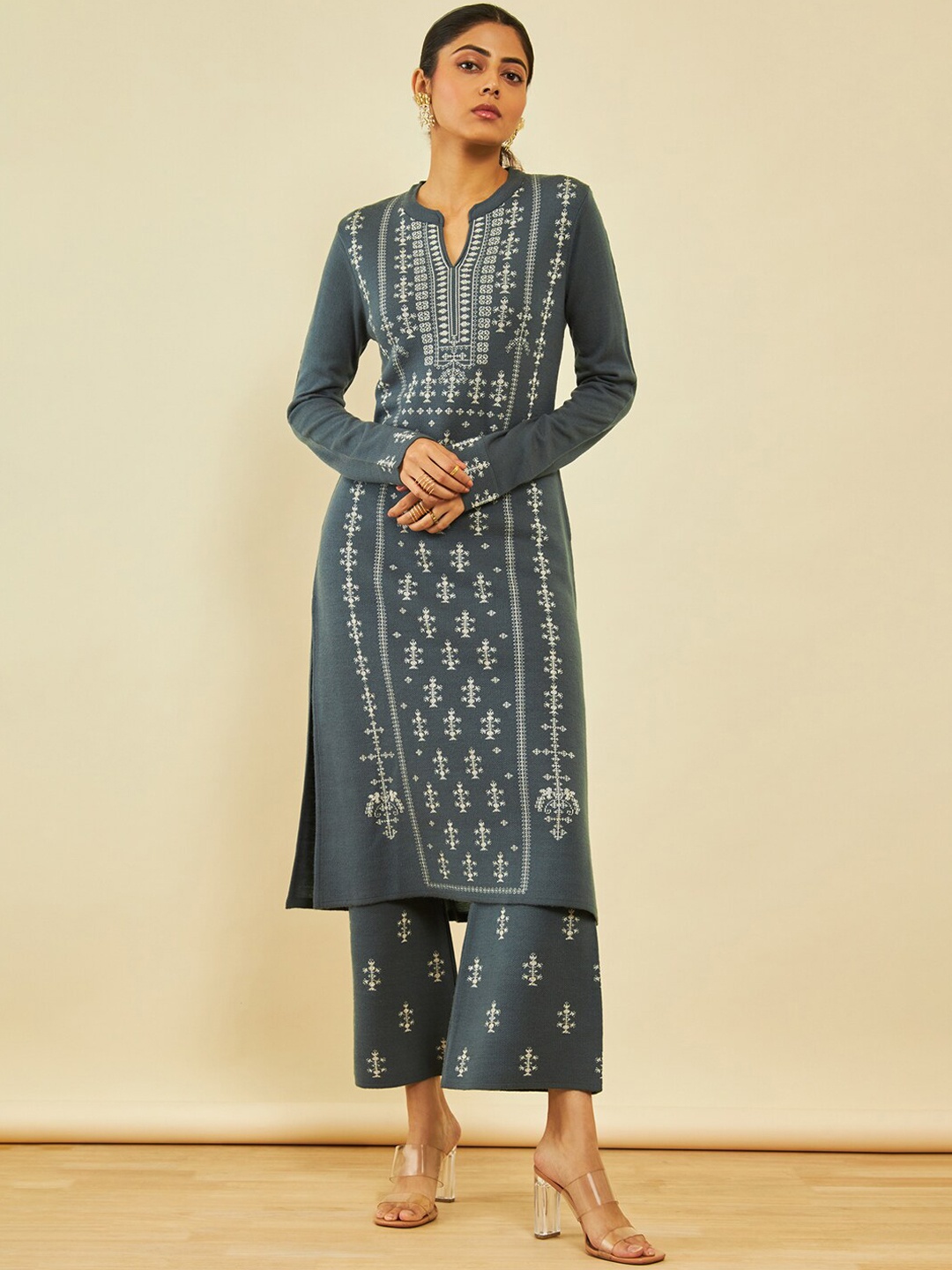 Soch Ethnic Motifs Printed Mandarin Collar Straight Acrylic Kurta With Trousers, Grey
Soch Ethnic Motifs Printed Mandarin Collar Straight Acrylic Kurta With Trousers, Grey