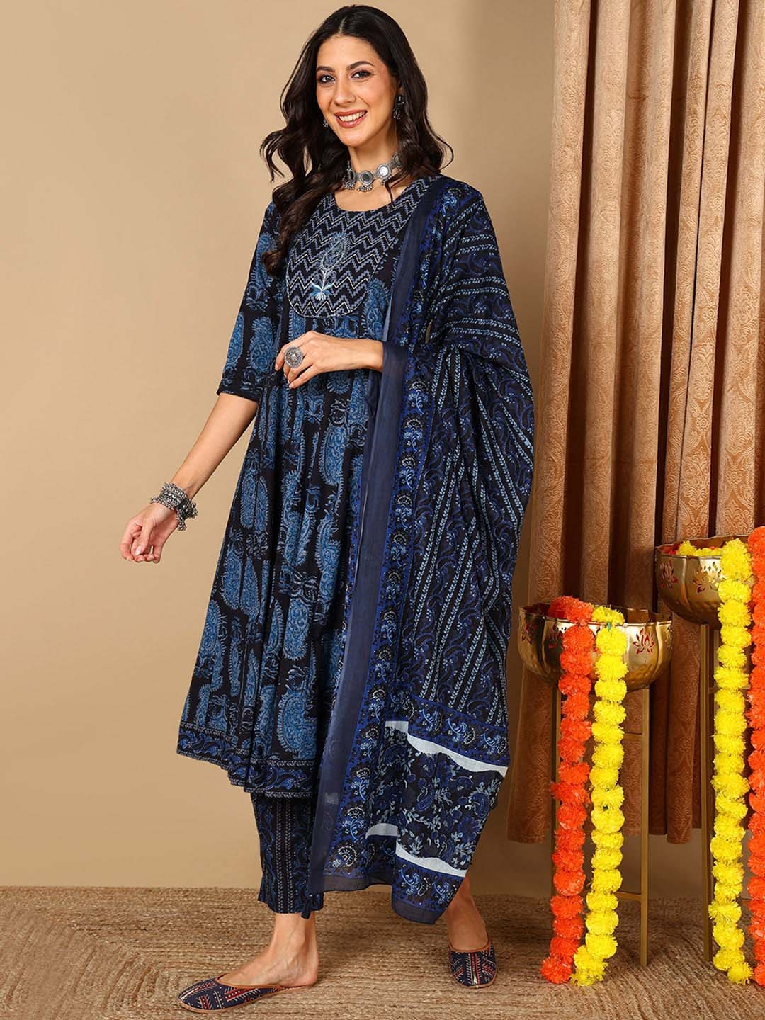 AHIKA Blue Paisley Printed Thread Work Pure Cotton Anarkali Kurta & Trousers With Dupatta
AHIKA Blue Paisley Printed Thread Work Pure Cotton Anarkali Kurta & Trousers With Dupatta
