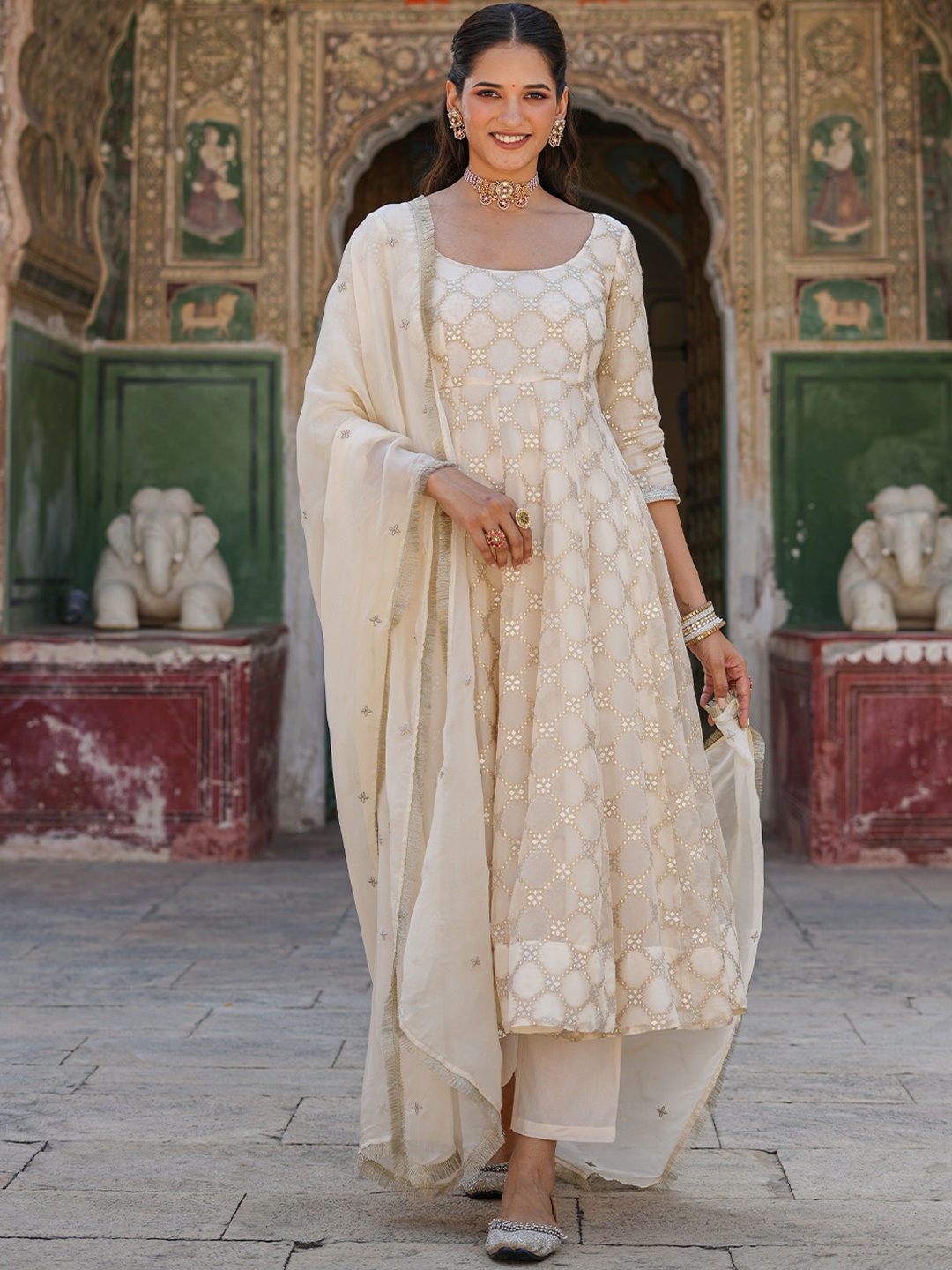 EverBloom Ethnic Motifs Woven Design Panelled Anarkali Kurta & Trousers With Dupatta, Off white
EverBloom Ethnic Motifs Woven Design Panelled Anarkali Kurta & Trousers With Dupatta, Off white