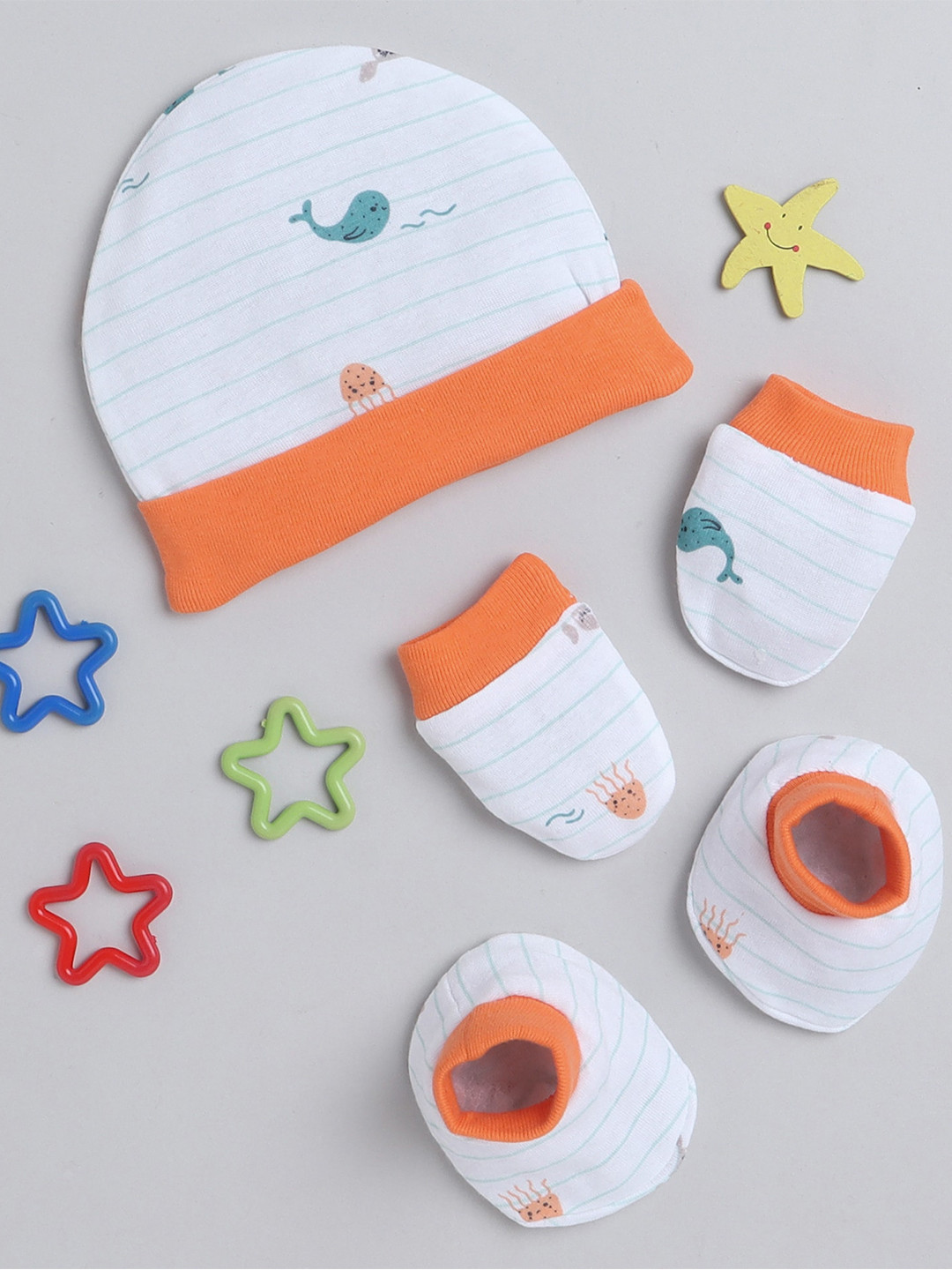 BUMZEE Printed Cotton Cap Mitten Bootie Apparel Set, White
BUMZEE Printed Cotton Cap Mitten Bootie Apparel Set, White