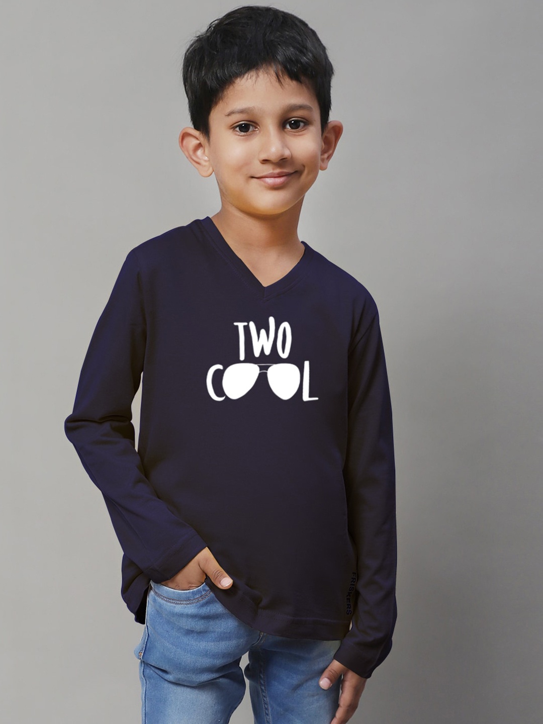 Friskers Boys Typography Printed V-Neck Bio Wash Pure Cotton Casual T-shirt, Navy blue
Friskers Boys Typography Printed V-Neck Bio Wash Pure Cotton Casual T-shirt, Navy blue
