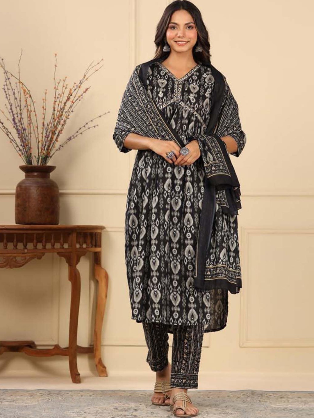 Meena Bazaar Ethnic Motifs Printed Empire Mirror Work Kurta & Trousers With Dupatta, Black
Meena Bazaar Ethnic Motifs Printed Empire Mirror Work Kurta & Trousers With Dupatta, Black