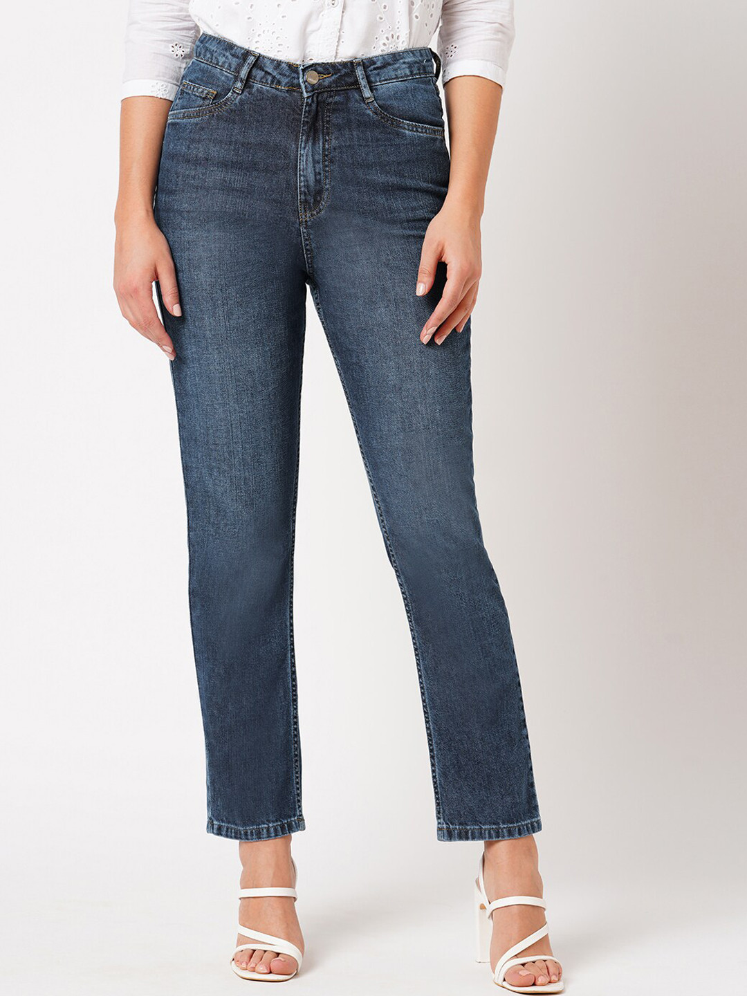 Kraus Jeans Women Straight Fit High-Rise Light Fade Clean Look Pure Cotton Jeans, Blue
Kraus Jeans Women Straight Fit High-Rise Light Fade Clean Look Pure Cotton Jeans, Blue