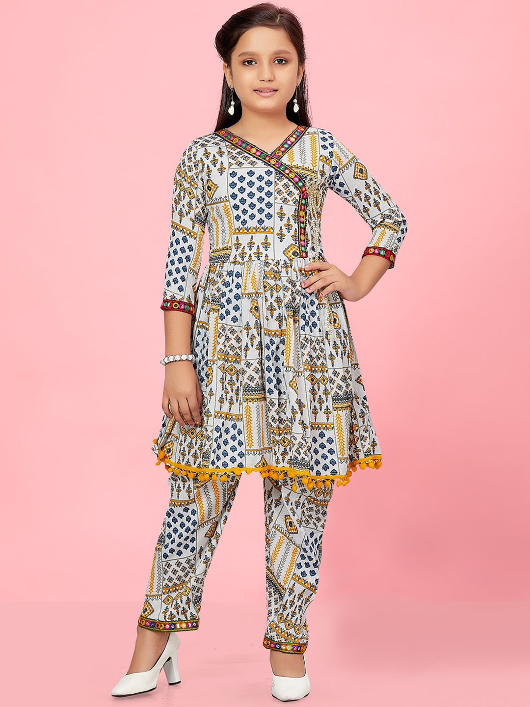 BAESD Girls Ethnic Motifs Printed V-Neck Mirror Work A-Line Kurta with Trouser, White
BAESD Girls Ethnic Motifs Printed V-Neck Mirror Work A-Line Kurta with Trouser, White
