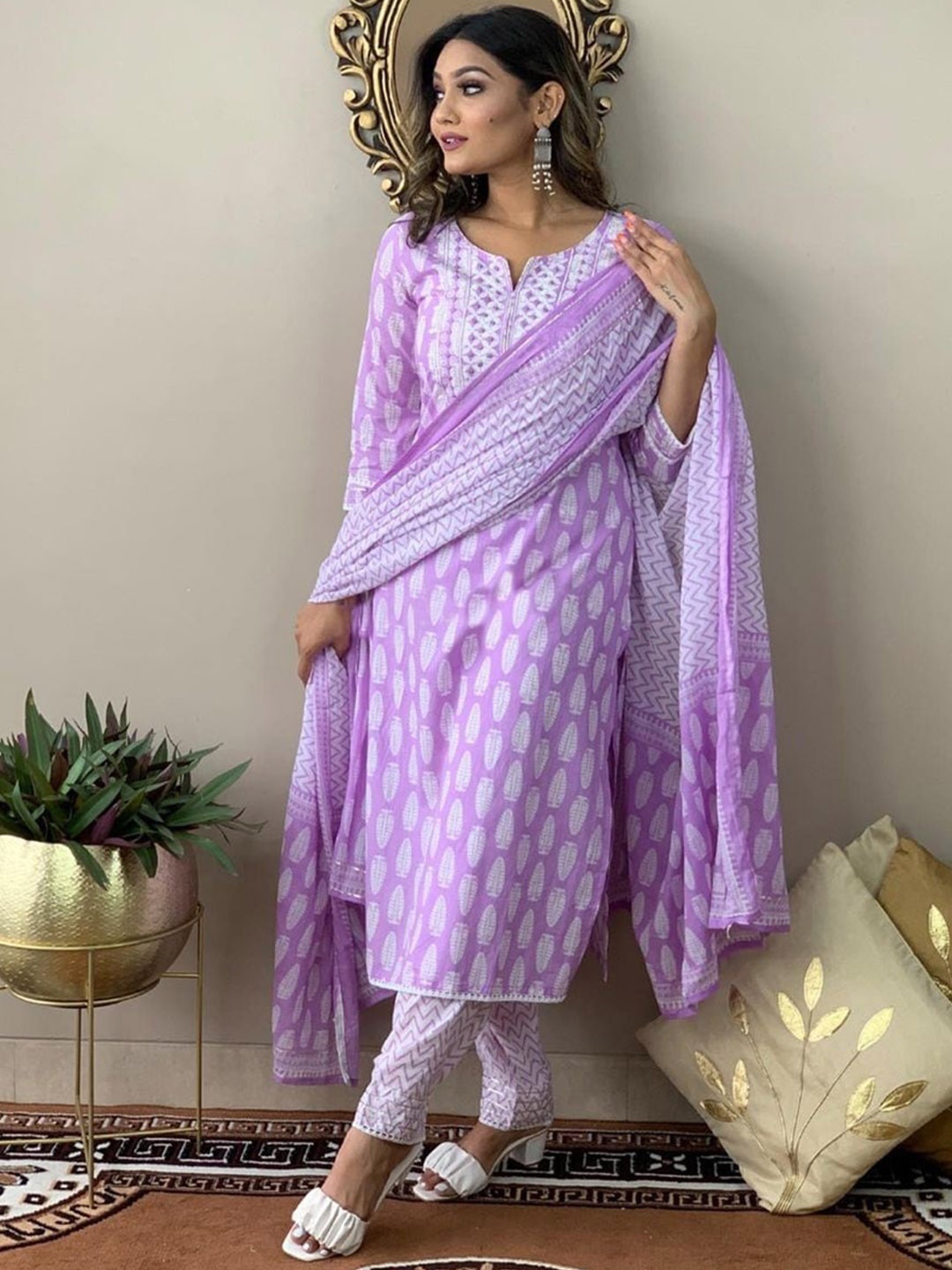 KALINI Ethnic Motifs Printed Round Neck Regular Kurta With Trousers & Dupatta, Purple
KALINI Ethnic Motifs Printed Round Neck Regular Kurta With Trousers & Dupatta, Purple