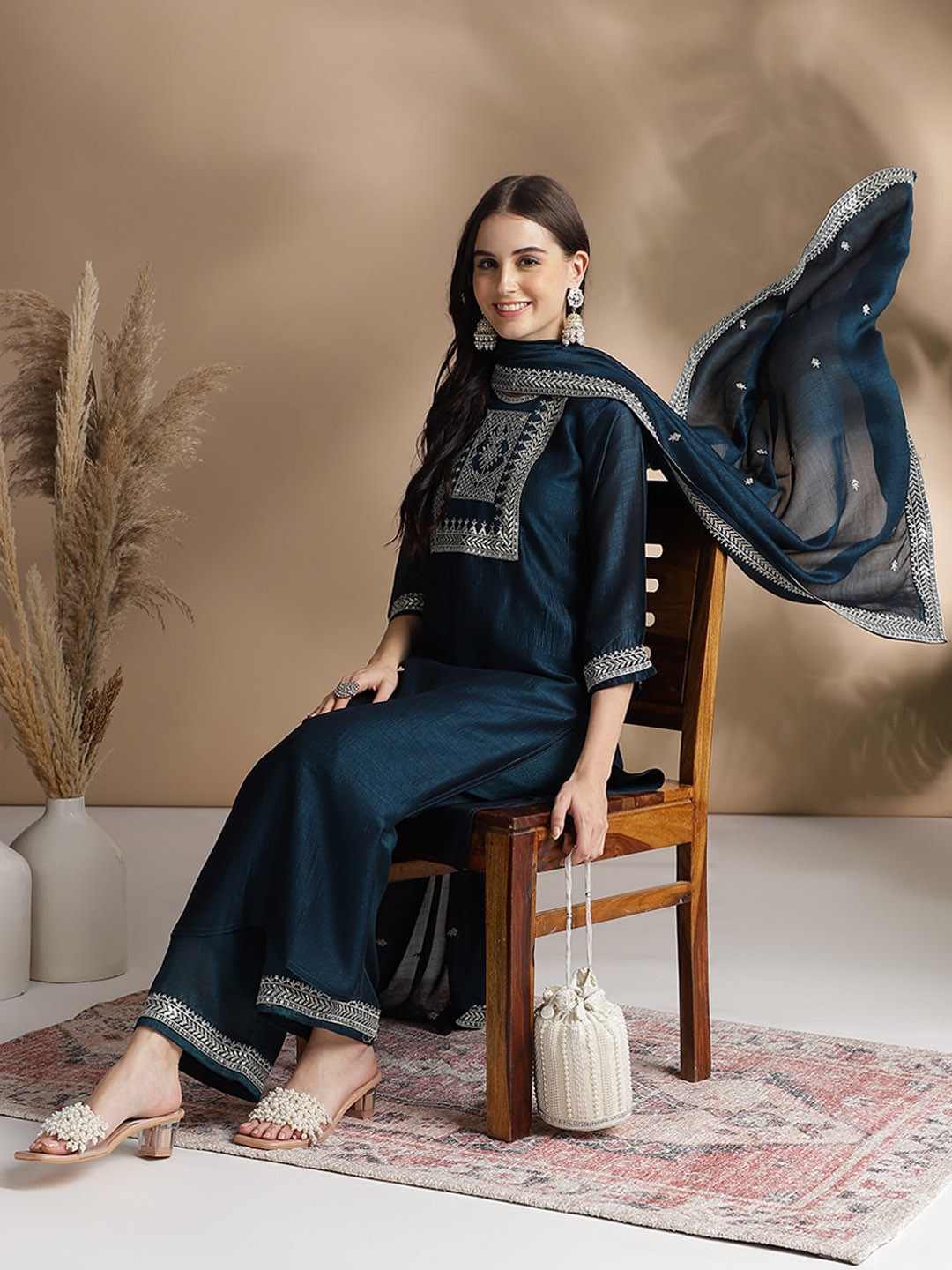 RAJGRANTH Ethnic Motifs Embroidered Pure Silk Straight Kurta With Palazzos & Dupatta, Navy blue
RAJGRANTH Ethnic Motifs Embroidered Pure Silk Straight Kurta With Palazzos & Dupatta, Navy blue