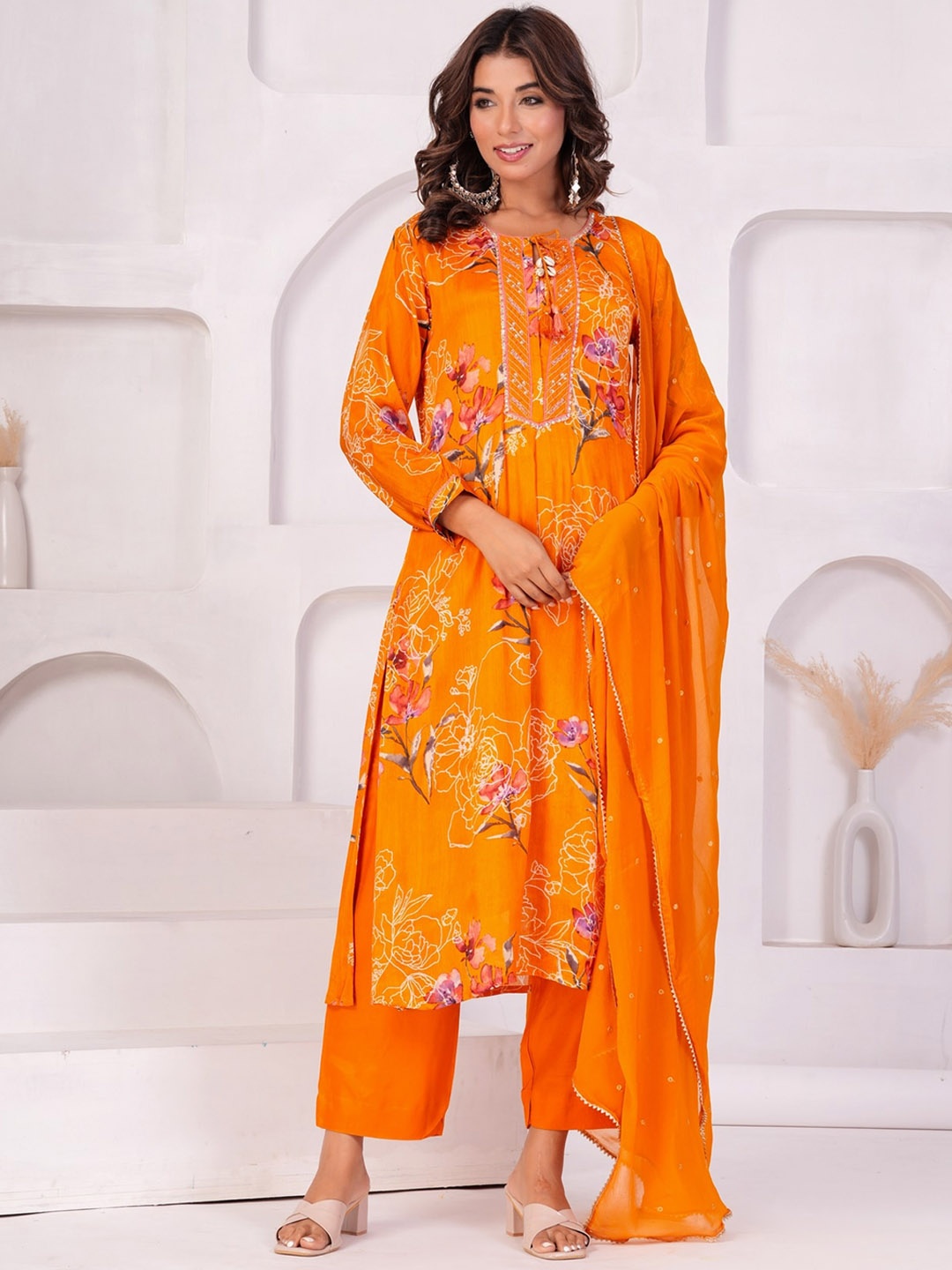 EtnicaWear Floral Printed Tie-Up Neck A-Line Gotta Patti Kurta With Trousers & Dupatta, Yellow
EtnicaWear Floral Printed Tie-Up Neck A-Line Gotta Patti Kurta With Trousers & Dupatta, Yellow