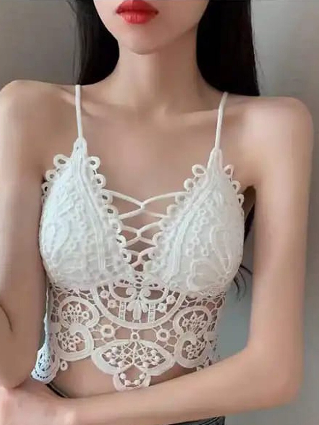 FIMBUL Floral Self Design Half Coverage All Day Comfort Lightly Padded Cotton Bralette Bra, White
FIMBUL Floral Self Design Half Coverage All Day Comfort Lightly Padded Cotton Bralette Bra, White
