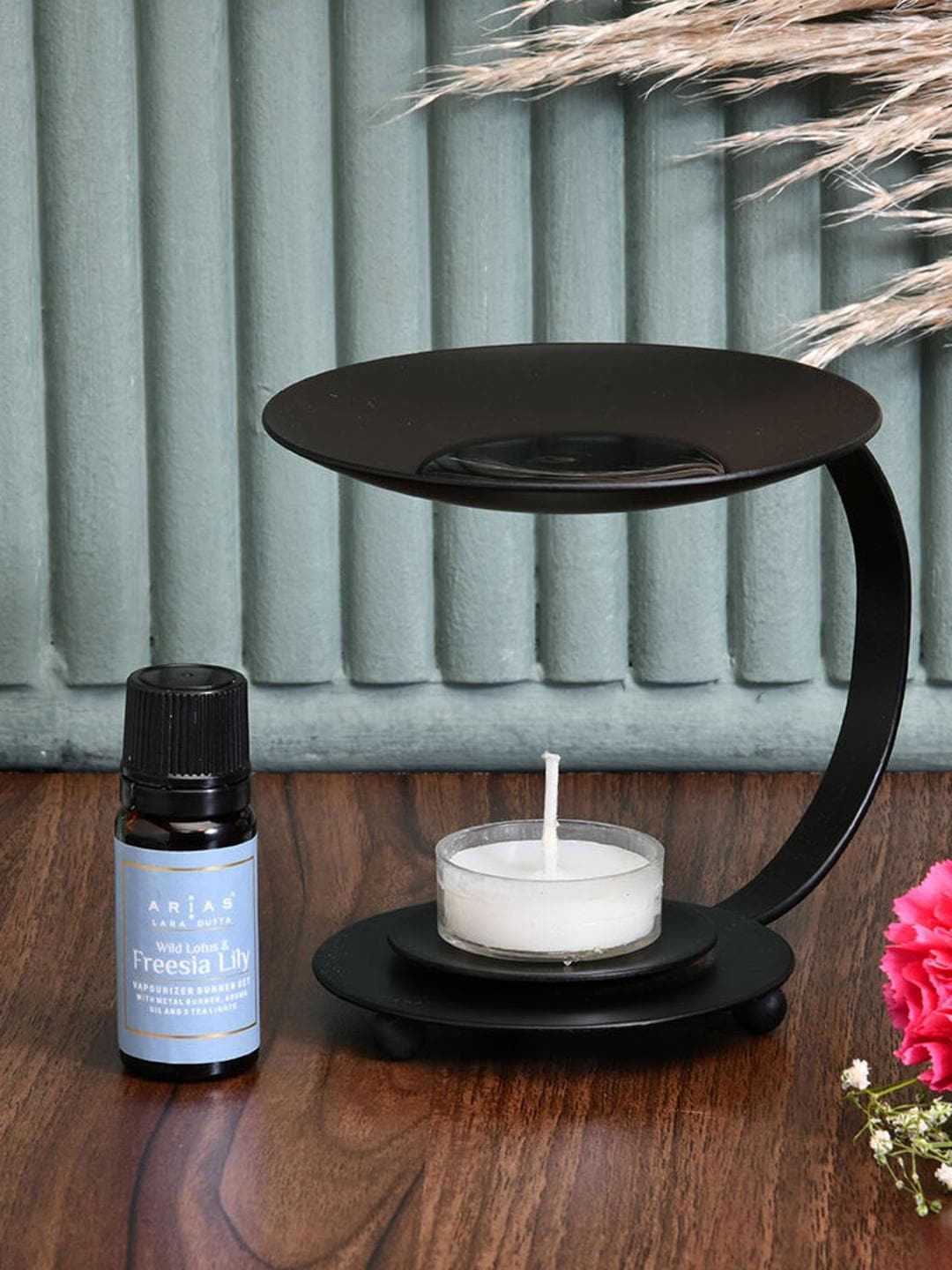 Athome by Nilkamal Arias Black 4 Pieces Wild Lotus & Freesia Lily Aroma Oil Diffuser Set
Athome by Nilkamal Arias Black 4 Pieces Wild Lotus & Freesia Lily Aroma Oil Diffuser Set