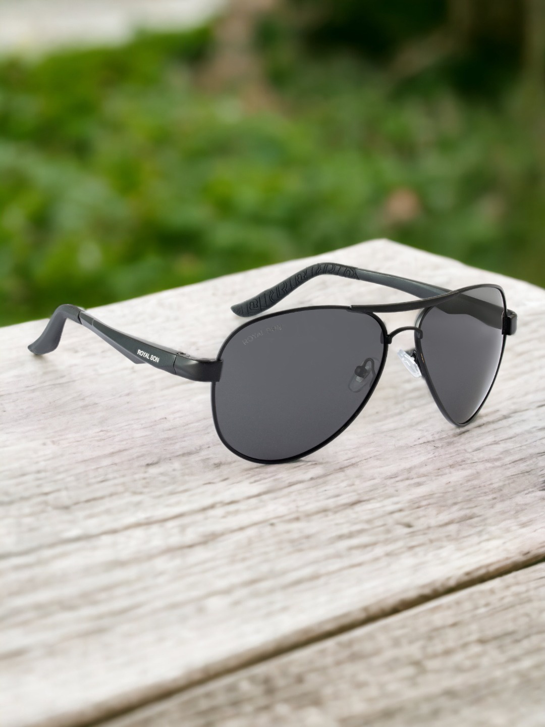ROYAL SON Unisex Aviator Sunglasses with Polarised and UV Protected Lens CHI00158-C1, Black
ROYAL SON Unisex Aviator Sunglasses with Polarised and UV Protected Lens CHI00158-C1, Black