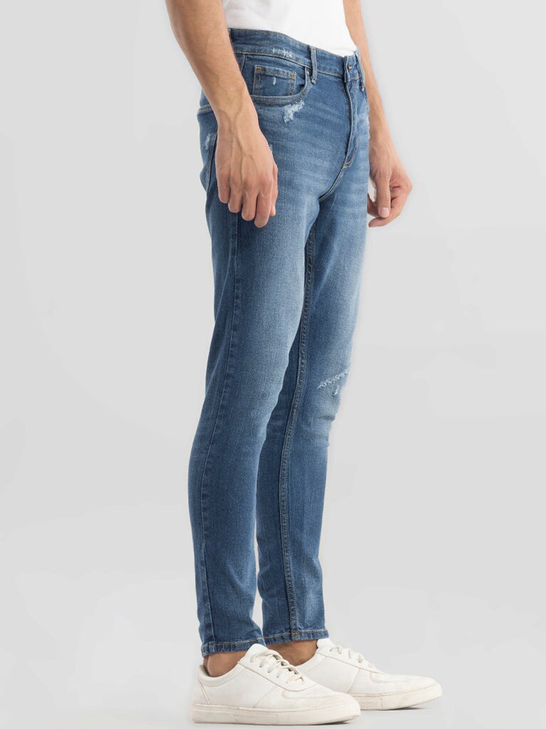 Snitch Men Blue Smart Skinny Fit Clean Look Mildly Distressed Light Fade Cotton Jeans
Snitch Men Blue Smart Skinny Fit Clean Look Mildly Distressed Light Fade Cotton Jeans