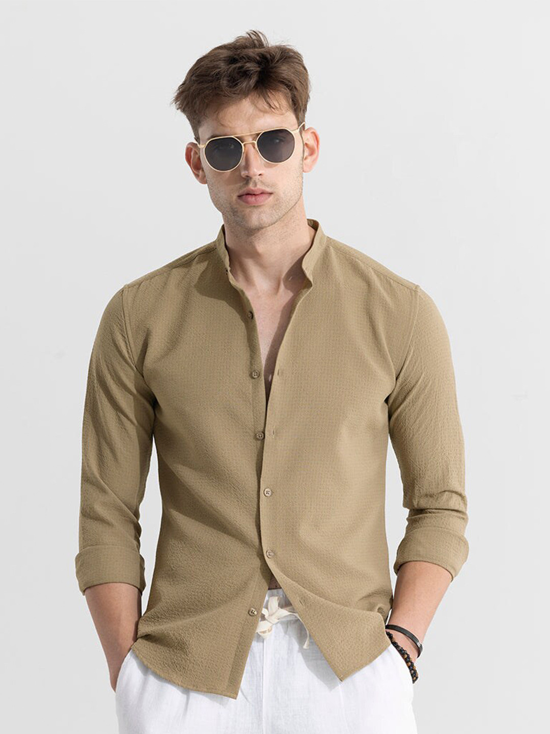 Snitch Beige Classic Slim Fit Opaque Micro Checked Mandarin Collar Cotton Casual Shirt
Snitch Beige Classic Slim Fit Opaque Micro Checked Mandarin Collar Cotton Casual Shirt