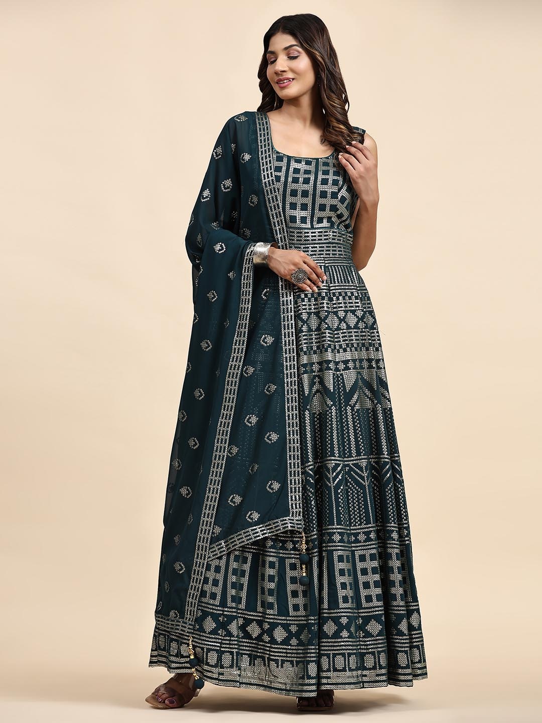 JUST FASHION Ethnic Motifs Embroidered Sequined Georgette Gown Maxi Ethnic Dress & Dupatta, Turquoise blue
JUST FASHION Ethnic Motifs Embroidered Sequined Georgette Gown Maxi Ethnic Dress & Dupatta, Turquoise blue