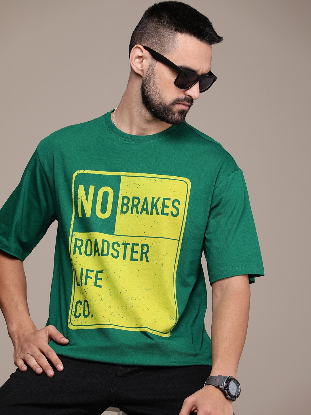 The Roadster Life Co. Graphic Printed Drop-Shoulder Sleeves Pure Cotton Relaxed T-shirt, Green
The Roadster Life Co. Graphic Printed Drop-Shoulder Sleeves Pure Cotton Relaxed T-shirt, Green