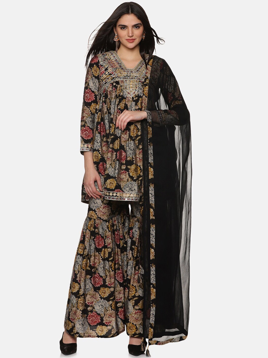 Palakh Floral Yoke Design Gotta Patti Pure Cotton A Line Kurta With Sharara & Dupatta, Black
Palakh Floral Yoke Design Gotta Patti Pure Cotton A Line Kurta With Sharara & Dupatta, Black