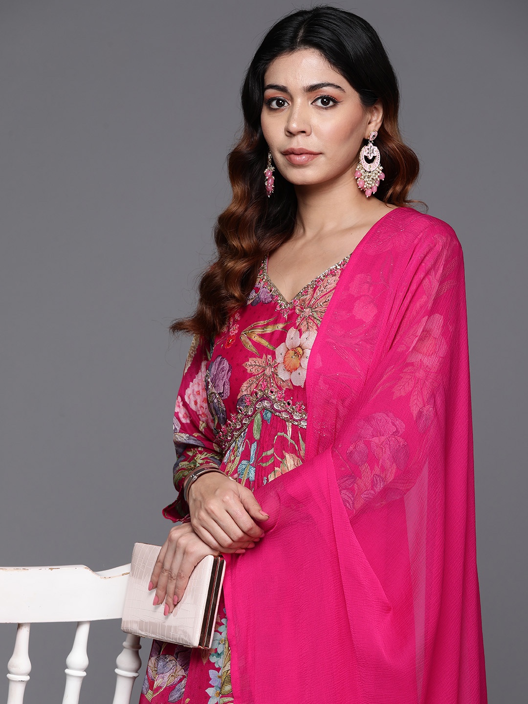 Varanga Floral Printed Empire Beads and Stones Pure Silk Kurta with Trousers & Dupatta, Pink
Varanga Floral Printed Empire Beads and Stones Pure Silk Kurta with Trousers & Dupatta, Pink