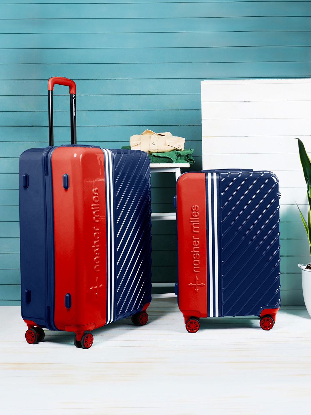 Nasher Miles Vegas Hard-Sided Polycarbonate Set of 2 M/L Red Blue Trolley Bags 65-75cm
Nasher Miles Vegas Hard-Sided Polycarbonate Set of 2 M/L Red Blue Trolley Bags 65-75cm