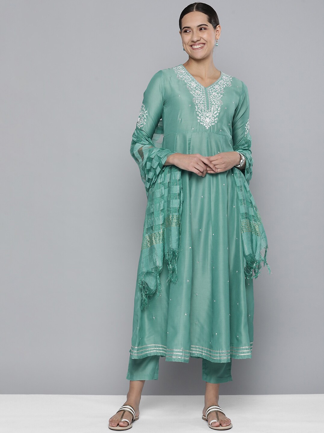 KALINI Ethnic Motifs Yoke Design Empire Thread Work Anarkali Kurta With Trousers & Dupatta, Blue
KALINI Ethnic Motifs Yoke Design Empire Thread Work Anarkali Kurta With Trousers & Dupatta, Blue