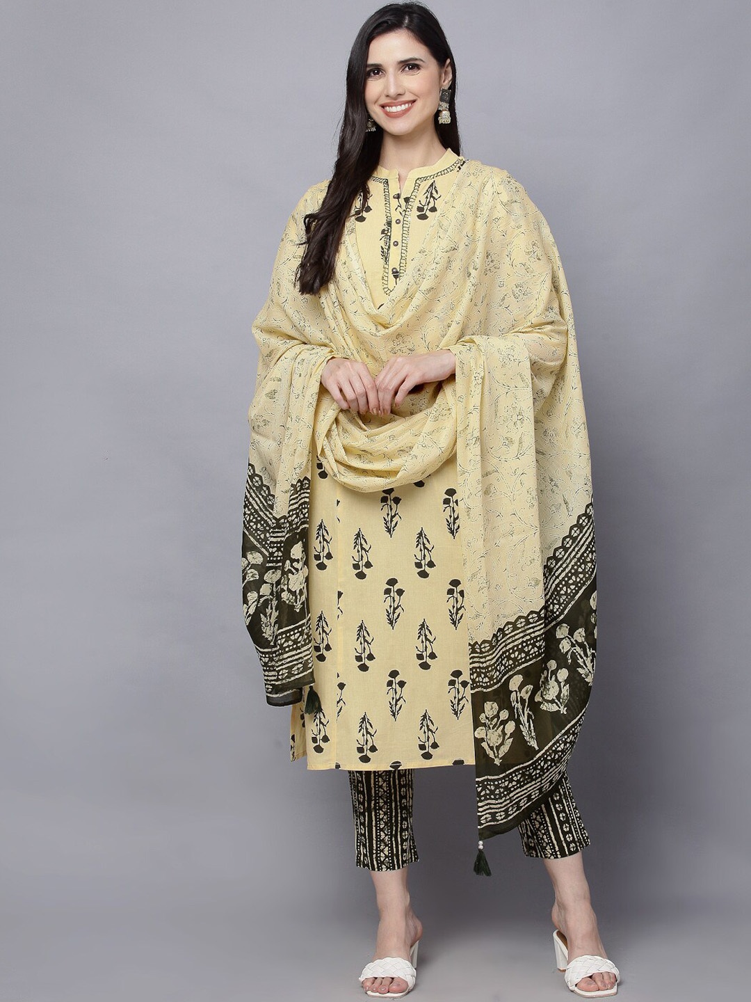 KALINI Floral Printed Pure Cotton Mandarin Collar Straight Kurta & Trousers With Dupatta, Yellow
KALINI Floral Printed Pure Cotton Mandarin Collar Straight Kurta & Trousers With Dupatta, Yellow