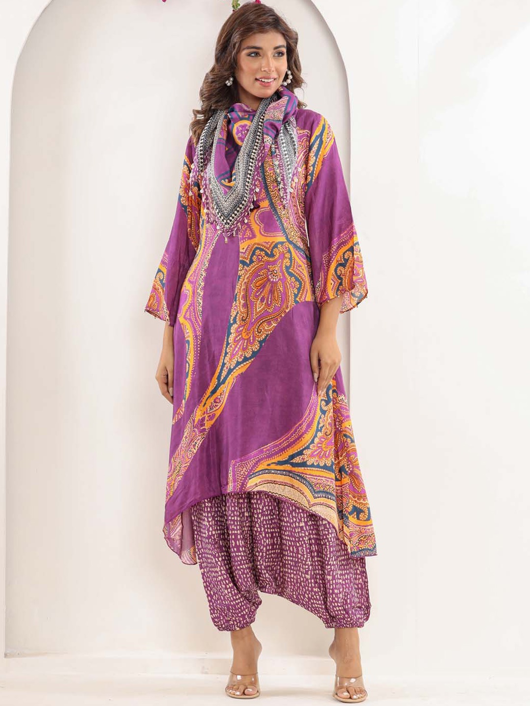 Meena Bazaar Ethnic Motifs A-Line Printed Regular Kurta with Harem Pants & With Dupatta, Purple
Meena Bazaar Ethnic Motifs A-Line Printed Regular Kurta with Harem Pants & With Dupatta, Purple