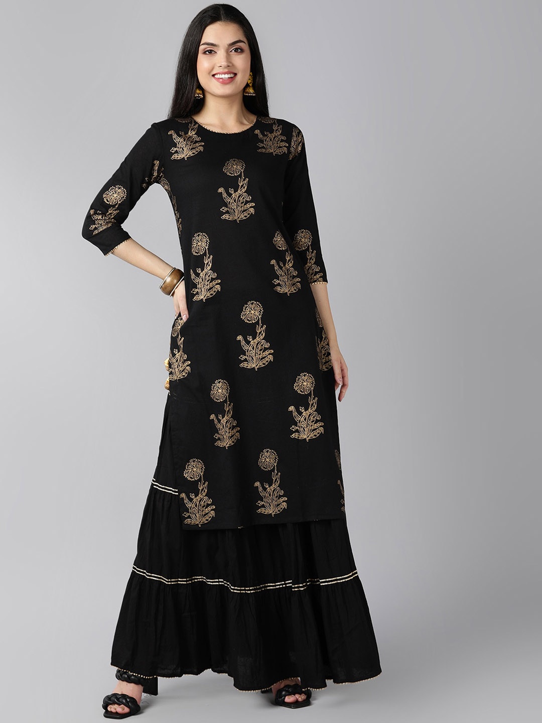 AHIKA Black Ethnic Motifs Printed Gotta Patti Pure Cotton Straight Kurta With Sharara
AHIKA Black Ethnic Motifs Printed Gotta Patti Pure Cotton Straight Kurta With Sharara