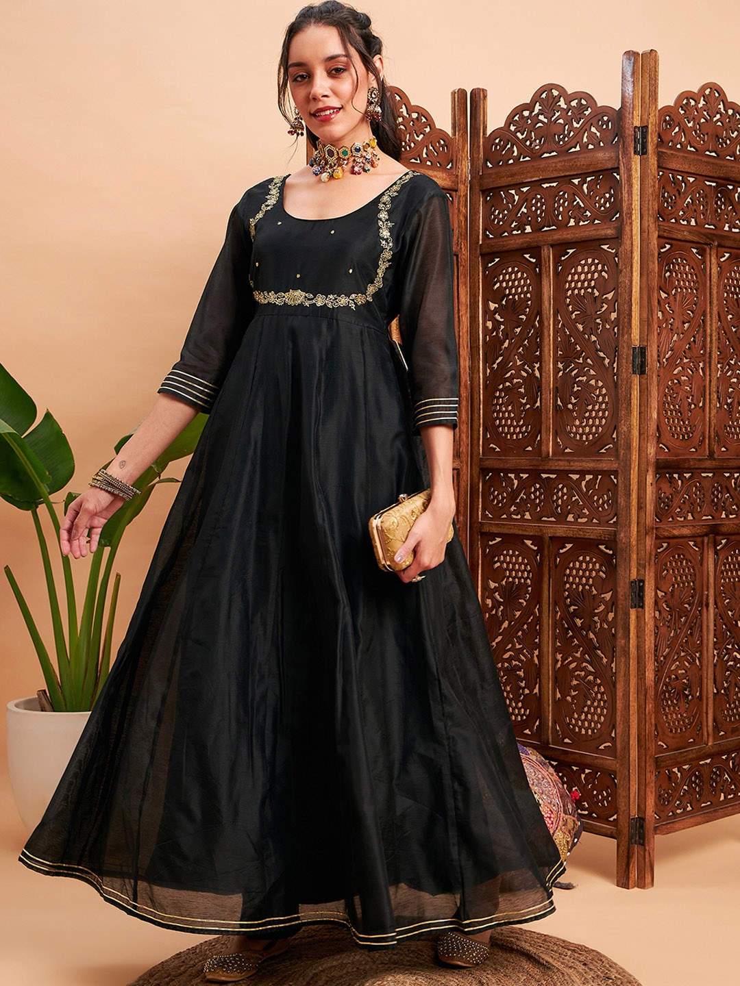 Shae by SASSAFRAS Black Ethnic Motifs Embroidered Sequinned Chanderi Silk Anarkali Kurta
Shae by SASSAFRAS Black Ethnic Motifs Embroidered Sequinned Chanderi Silk Anarkali Kurta