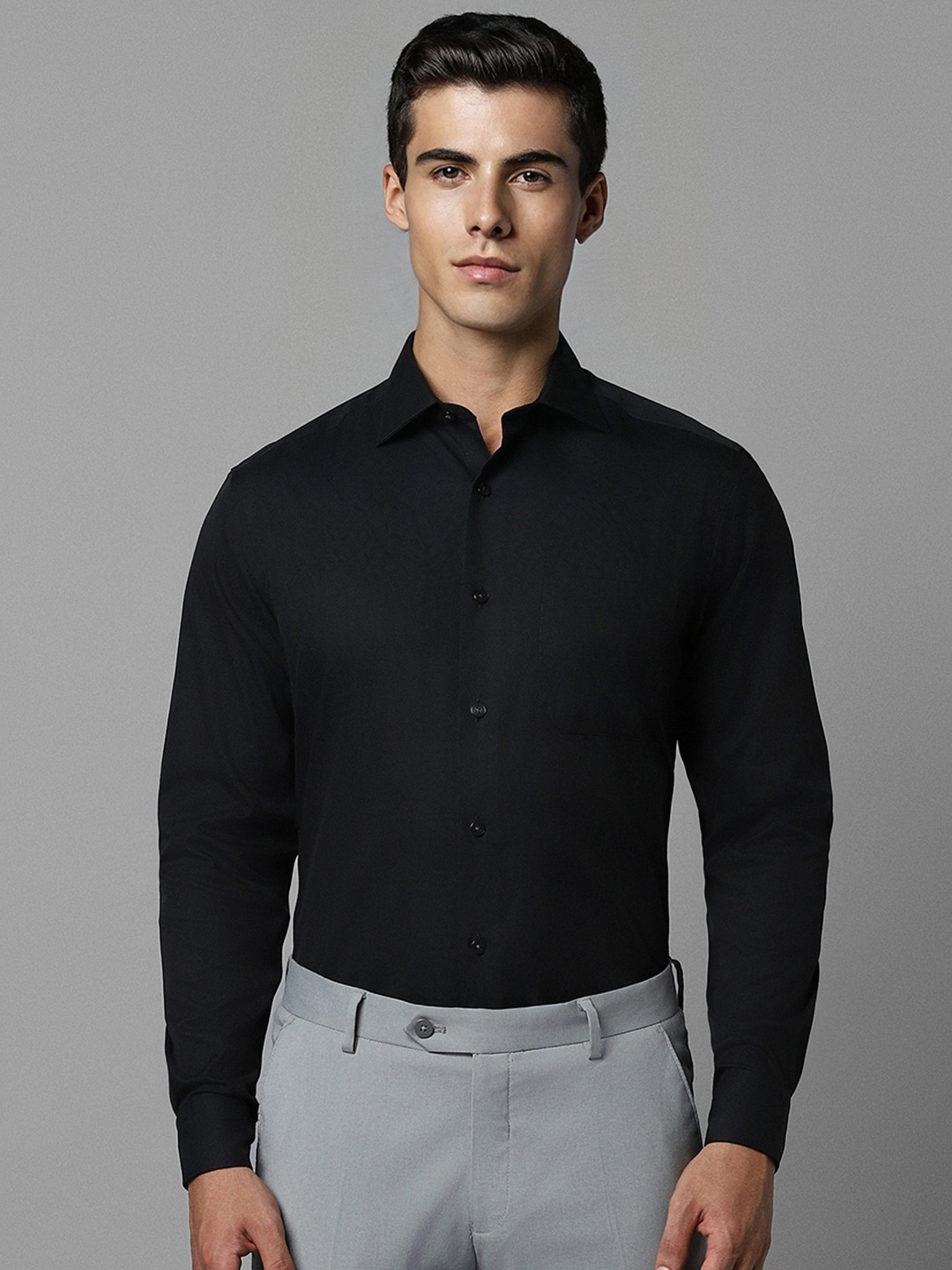 Louis Philippe Permapress Spread Collar Pure Cotton Wrinkle Free Formal Shirt, Black
Louis Philippe Permapress Spread Collar Pure Cotton Wrinkle Free Formal Shirt, Black