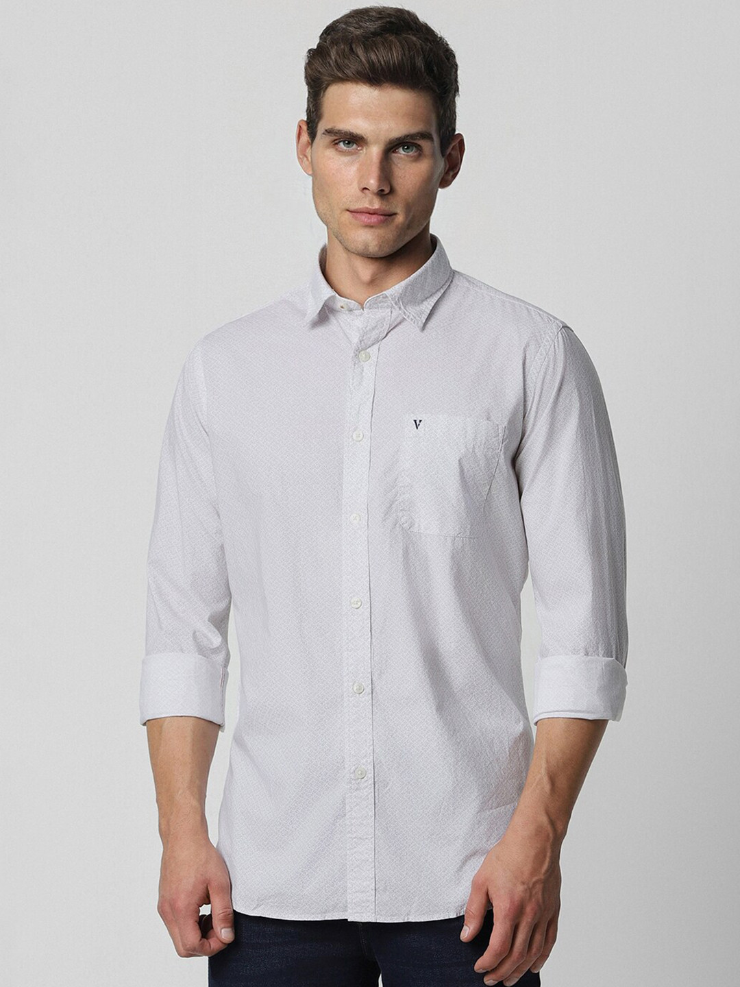 Van Heusen Sport Slim Fit Micro Ditsy Printed Pure Cotton Casual Shirt, White
Van Heusen Sport Slim Fit Micro Ditsy Printed Pure Cotton Casual Shirt, White
