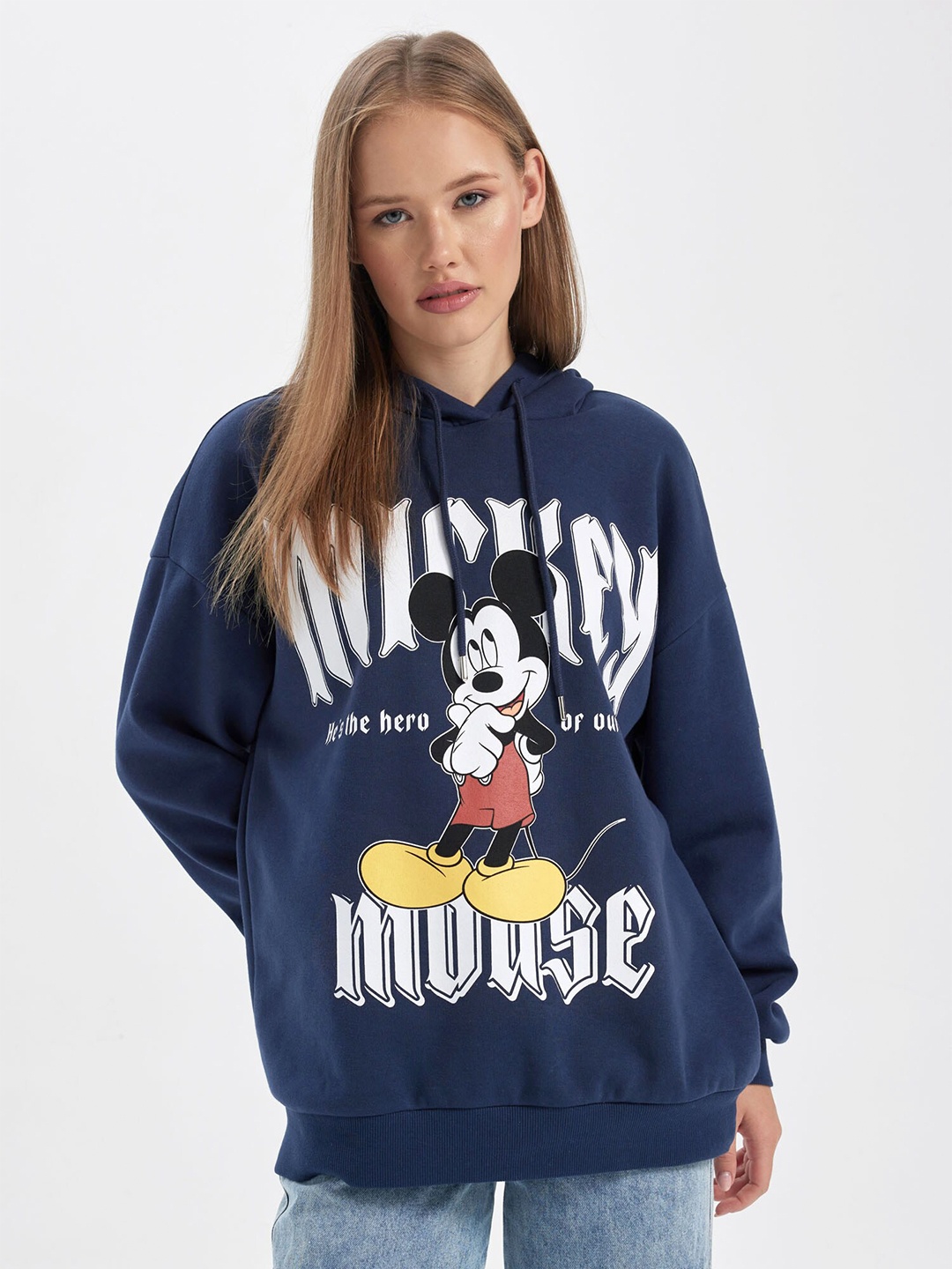 DeFacto Mickey Mouse Printed Drop-Shoulder Sleeves Hooded Longline Cotton Sweatshirt, Navy blue
DeFacto Mickey Mouse Printed Drop-Shoulder Sleeves Hooded Longline Cotton Sweatshirt, Navy blue