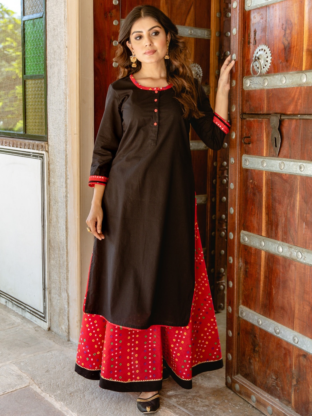 Jaipuriya Fab Private Limited Round Neck Pure Cotton Straight Kurta & Skirt With Dupatta, Black
Jaipuriya Fab Private Limited Round Neck Pure Cotton Straight Kurta & Skirt With Dupatta, Black