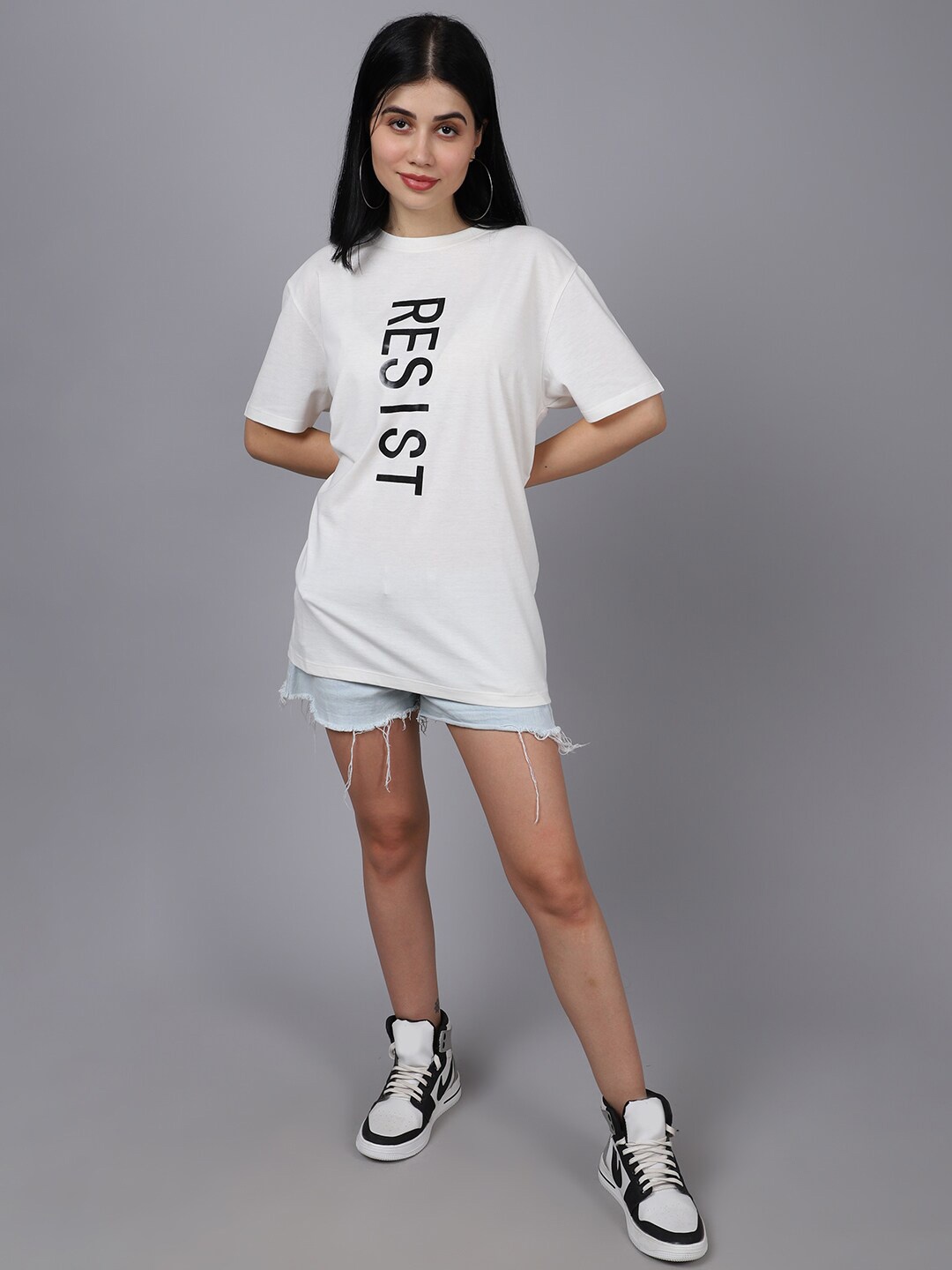 DressBerry Typography Printed Drop-Shoulder Sleeves Cotton Oversized T-shirt, Off white
DressBerry Typography Printed Drop-Shoulder Sleeves Cotton Oversized T-shirt, Off white