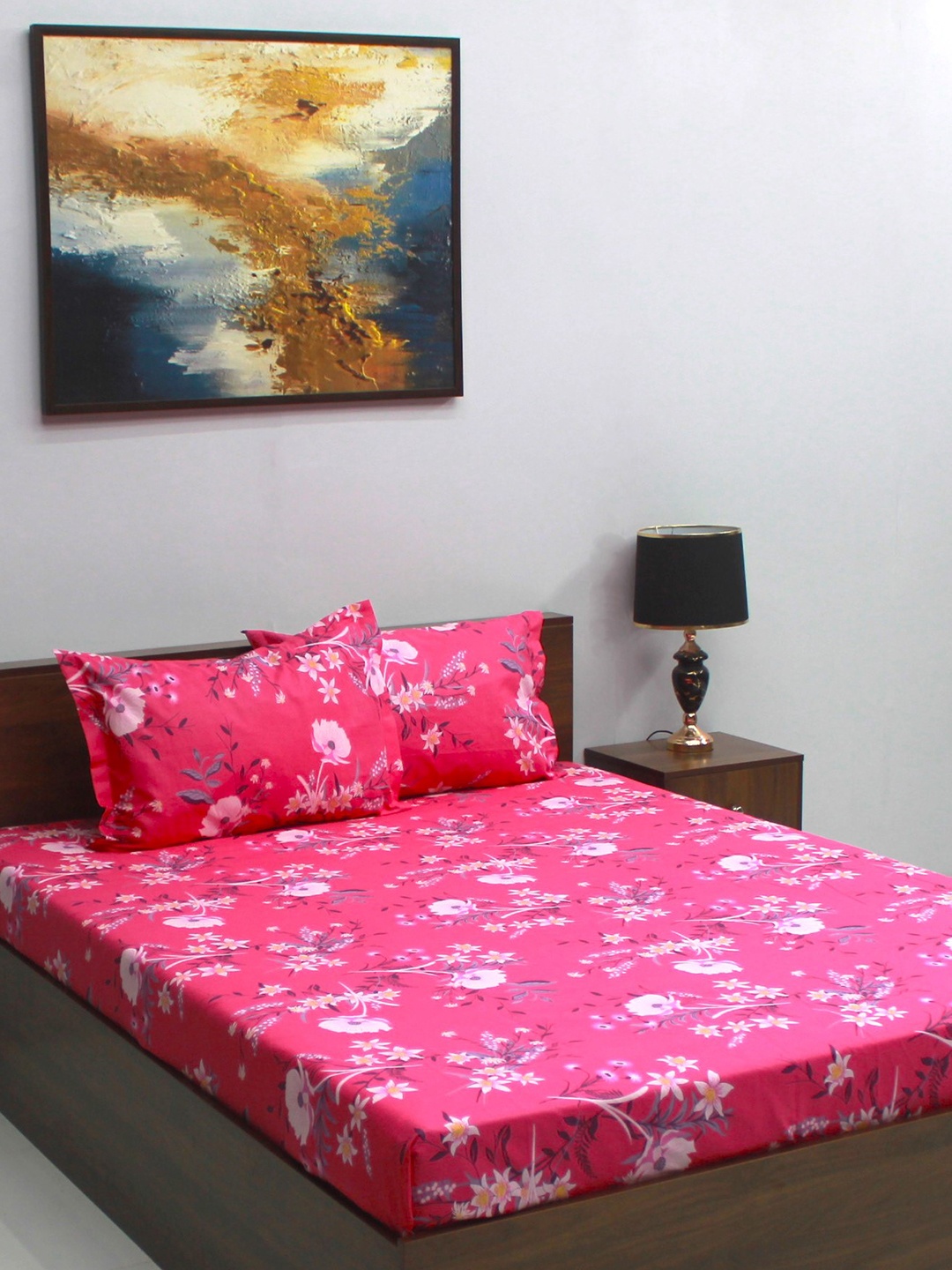 BOMBAY DYEING Glory Purple & White Floral Cotton 104 TC Queen Bedsheet & 2 Pillow Covers
BOMBAY DYEING Glory Purple & White Floral Cotton 104 TC Queen Bedsheet & 2 Pillow Covers