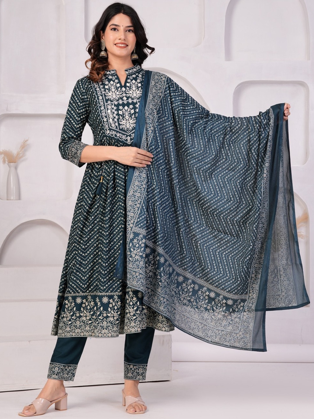 UNISETS Geometric Printed Band Collar Mirror Work Kurta with Pyjamas & Dupatta, Teal
UNISETS Geometric Printed Band Collar Mirror Work Kurta with Pyjamas & Dupatta, Teal