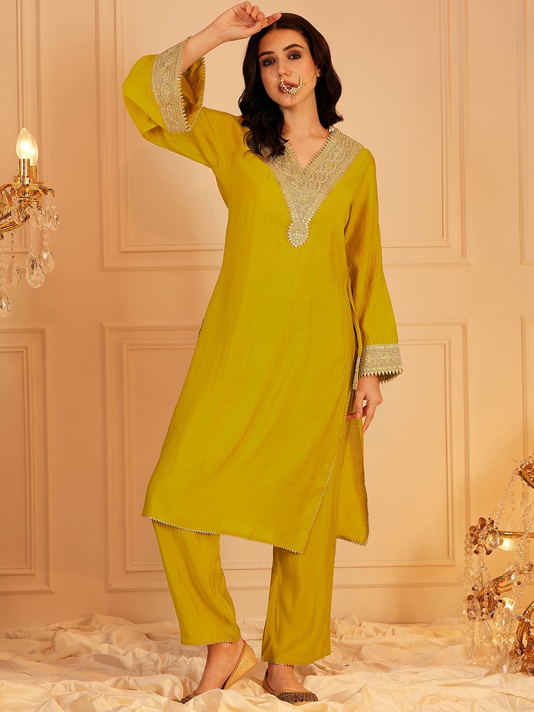 indo street Ethnic Motifs Yoke Design Flared Sleeves Sequinned Straight Kurta with Trouser, Yellow
indo street Ethnic Motifs Yoke Design Flared Sleeves Sequinned Straight Kurta with Trouser, Yellow