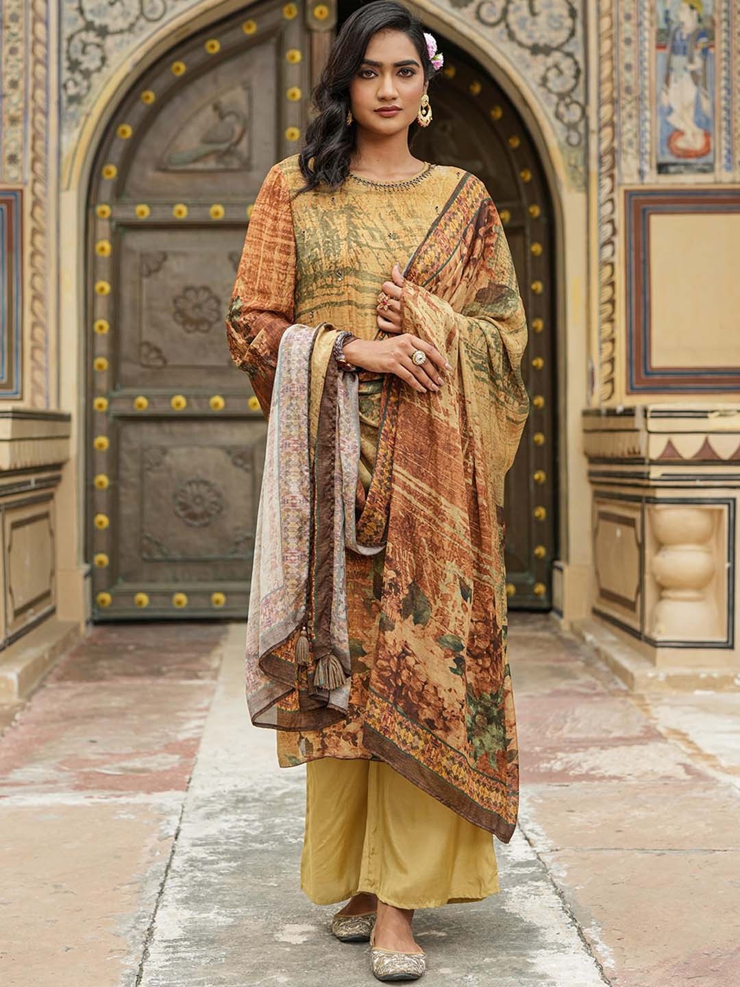 SCAKHI Floral Printed Beads Flared Sleeves A-Line Kurta With Trousers & Dupatta, Brown
SCAKHI Floral Printed Beads Flared Sleeves A-Line Kurta With Trousers & Dupatta, Brown