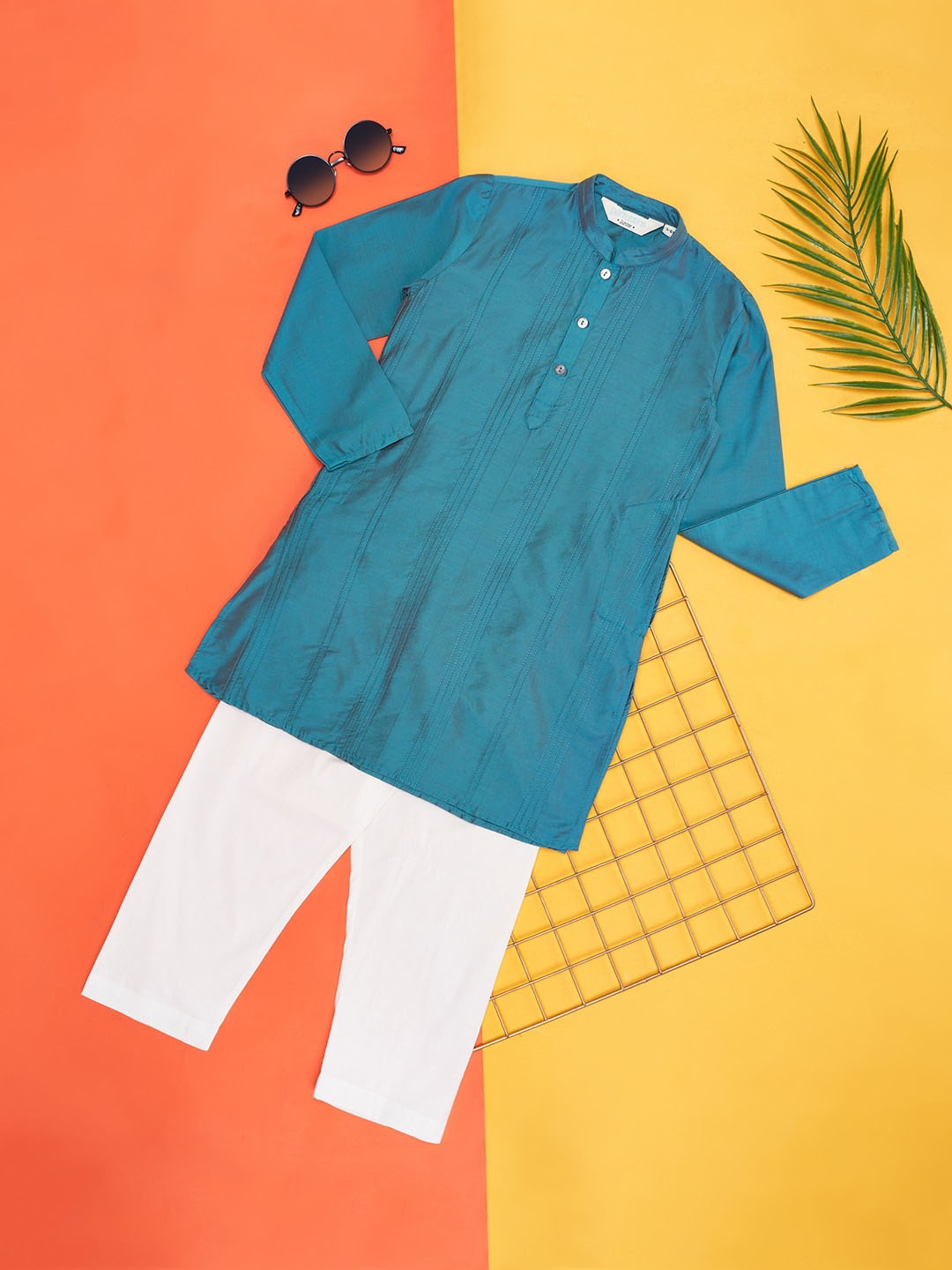 indus route by Pantaloons Boys Striped Pure Cotton Straight Kurta With Trousers, Teal
indus route by Pantaloons Boys Striped Pure Cotton Straight Kurta With Trousers, Teal