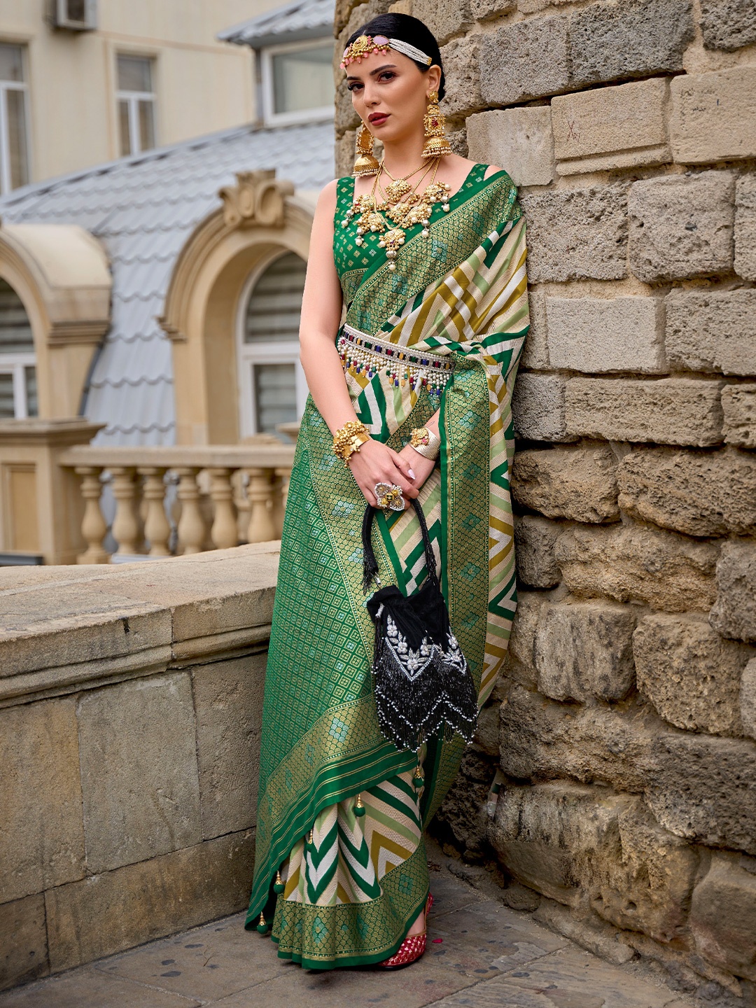 Mitera Woven Design Zari Saree, Green