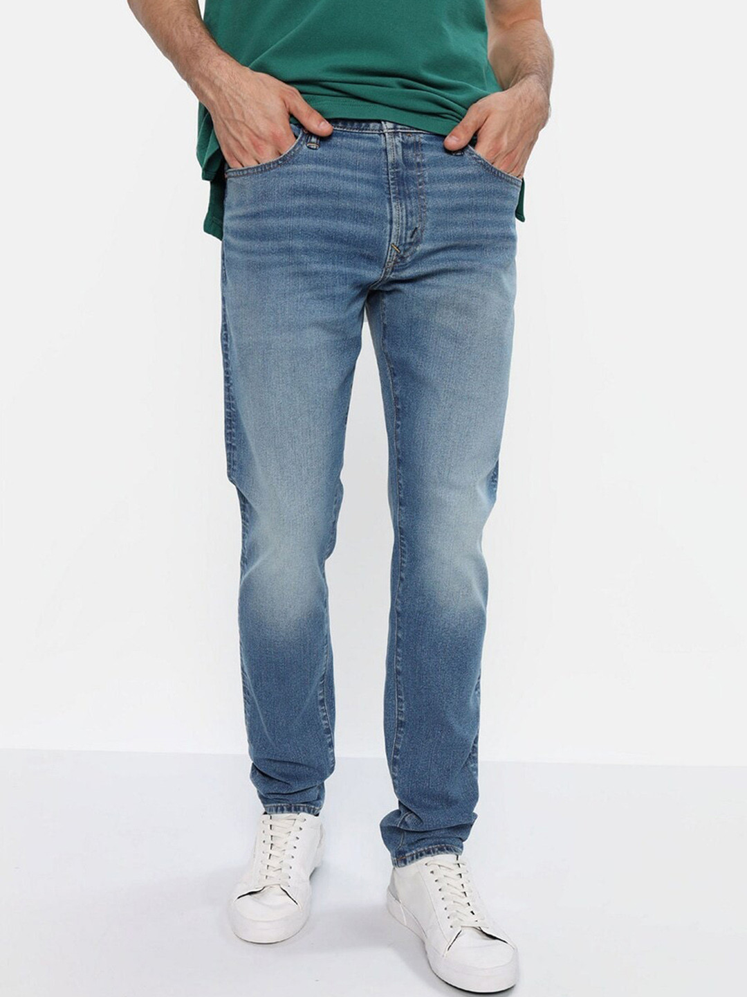 AMERICAN EAGLE OUTFITTERS Men Skinny Fit Mid-Rise Clean Look Light Fade Stretchable Jeans, Blue
AMERICAN EAGLE OUTFITTERS Men Skinny Fit Mid-Rise Clean Look Light Fade Stretchable Jeans, Blue
