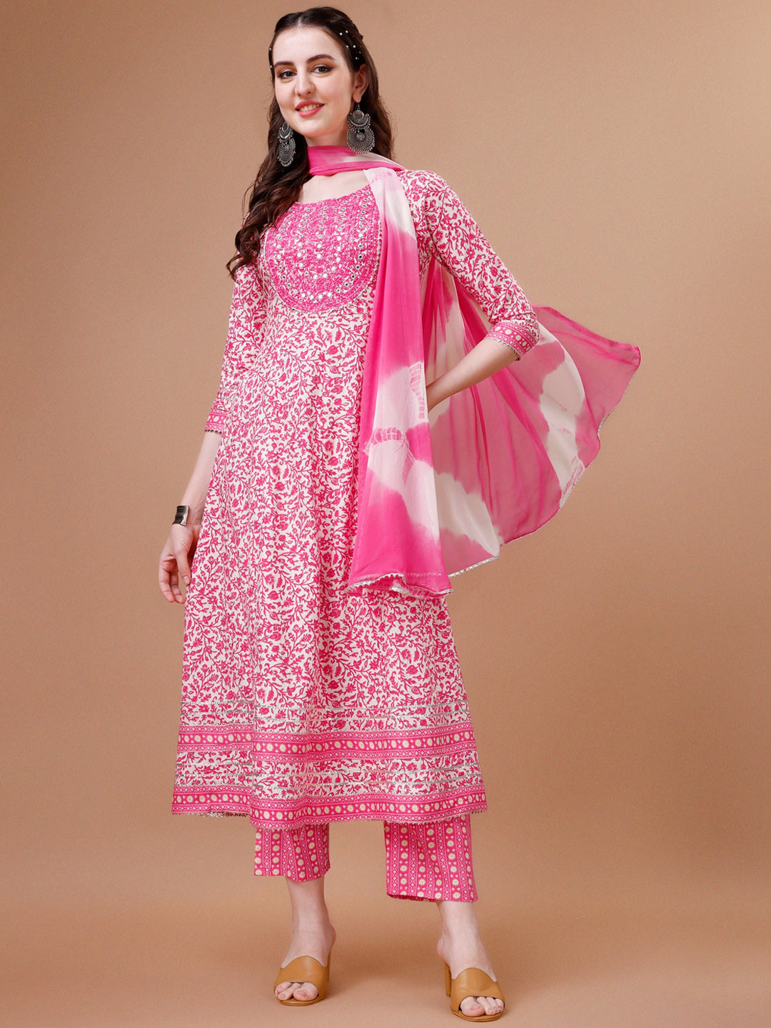 Berrylicious Floral Printed Panelled Mirror Work Pure Cotton Kurta with Trousers & Dupatta, Pink
Berrylicious Floral Printed Panelled Mirror Work Pure Cotton Kurta with Trousers & Dupatta, Pink