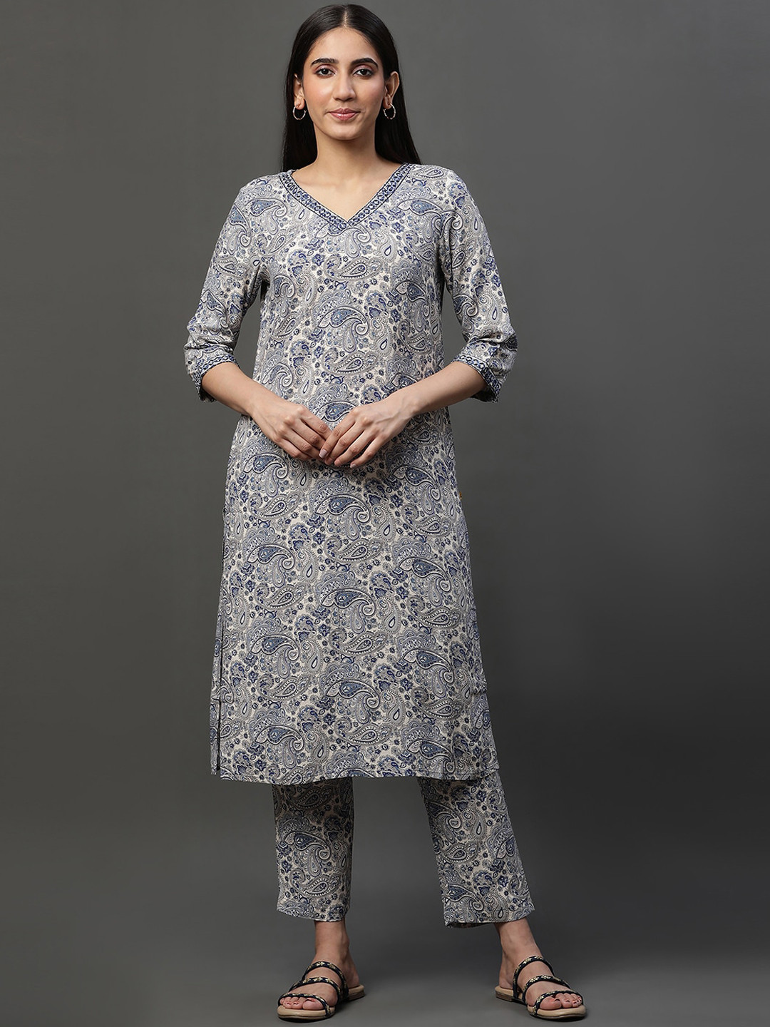 AURELIA Ethnic Motifs Printed V-Neck Thread Work Kurta with Trousers, White 
AURELIA Ethnic Motifs Printed V-Neck Thread Work Kurta with Trousers, White