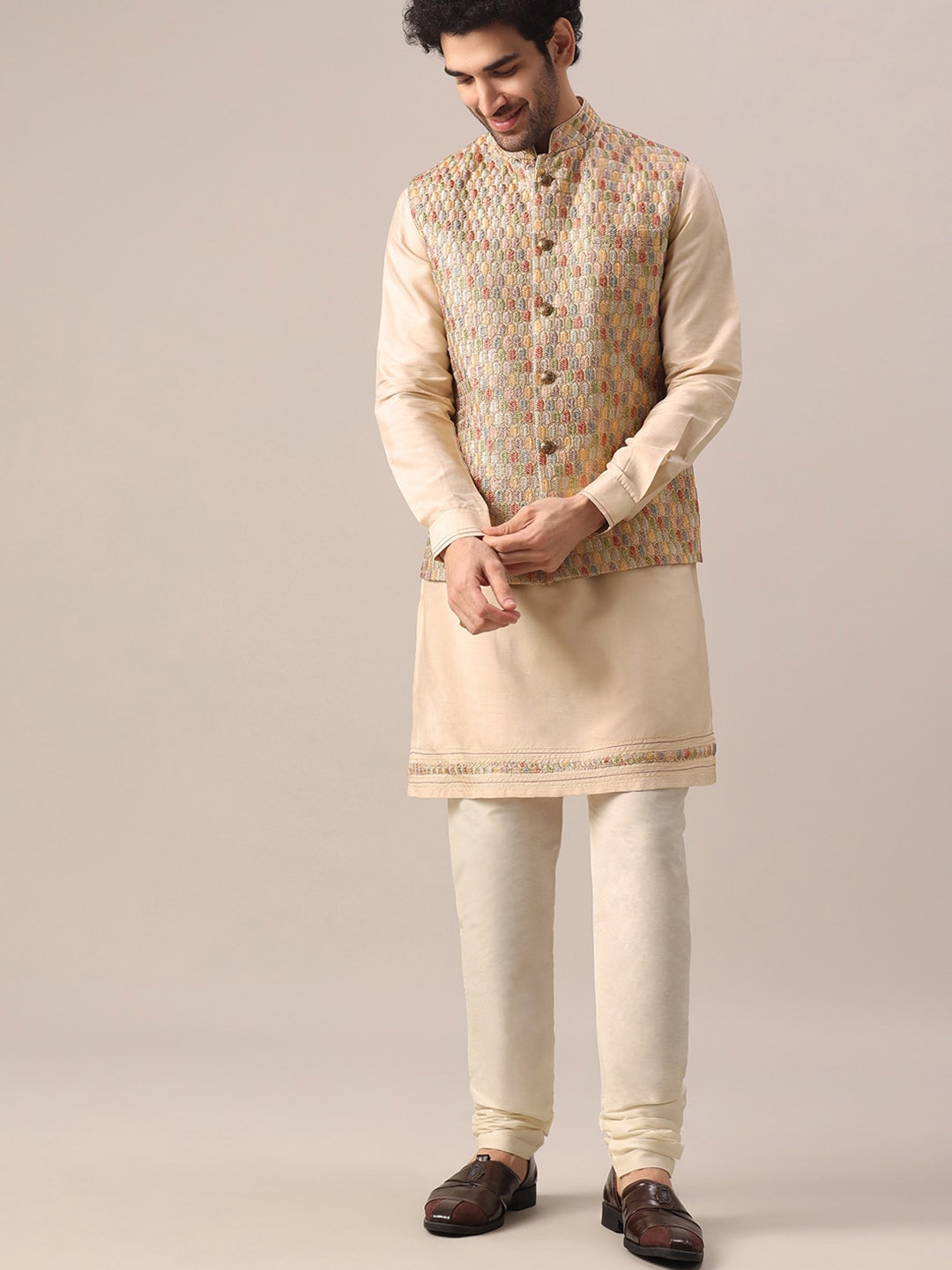 KALKI Fashion Mandarin Collar Regular Straight Kurta & Pyjamas With Nehru jacket, Beige
KALKI Fashion Mandarin Collar Regular Straight Kurta & Pyjamas With Nehru jacket, Beige