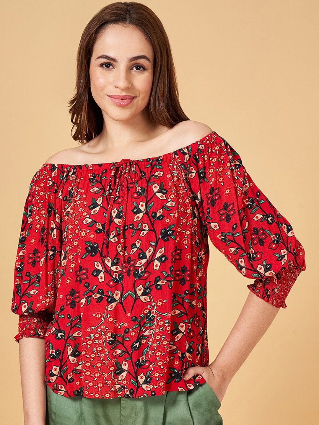 Honey by Pantaloons Floral Printed Off-Shoulder Cuffed Sleeves Gathered Bardot Top, Red
Honey by Pantaloons Floral Printed Off-Shoulder Cuffed Sleeves Gathered Bardot Top, Red