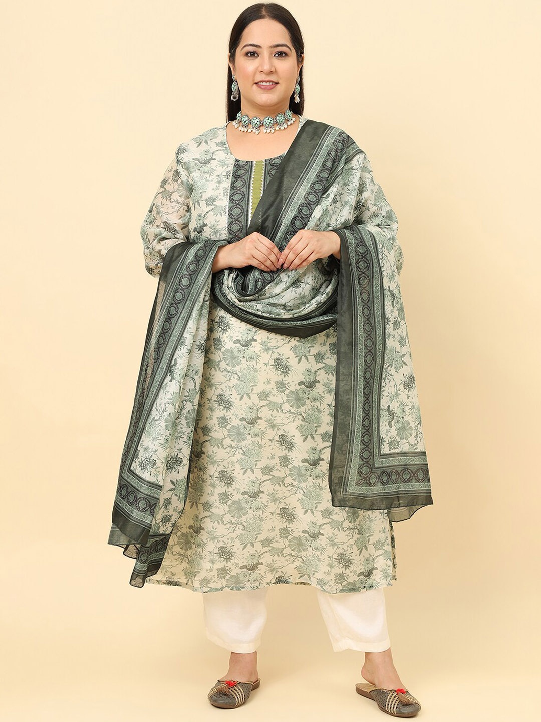 Sringam Plus Size Floral Printed Regular Chanderi Cotton Kurta & Trousers With Dupatta, Green
Sringam Plus Size Floral Printed Regular Chanderi Cotton Kurta & Trousers With Dupatta, Green