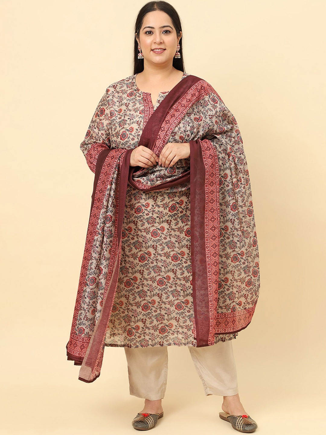 Sringam Plus Size Floral Printed Regular Chanderi Cotton Kurta & Trousers With Dupatta, Brown
Sringam Plus Size Floral Printed Regular Chanderi Cotton Kurta & Trousers With Dupatta, Brown